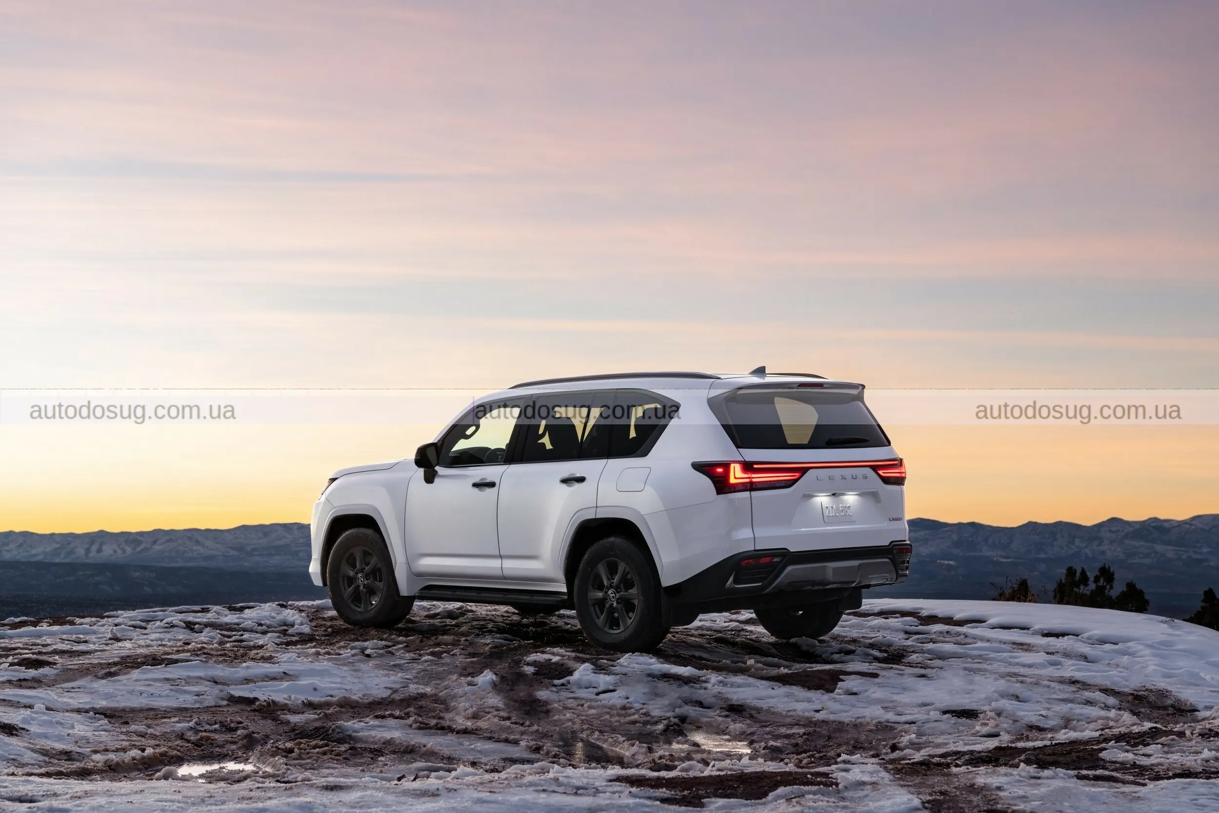 Lexus масово відкликає LX 600 через проблему з трансмісією