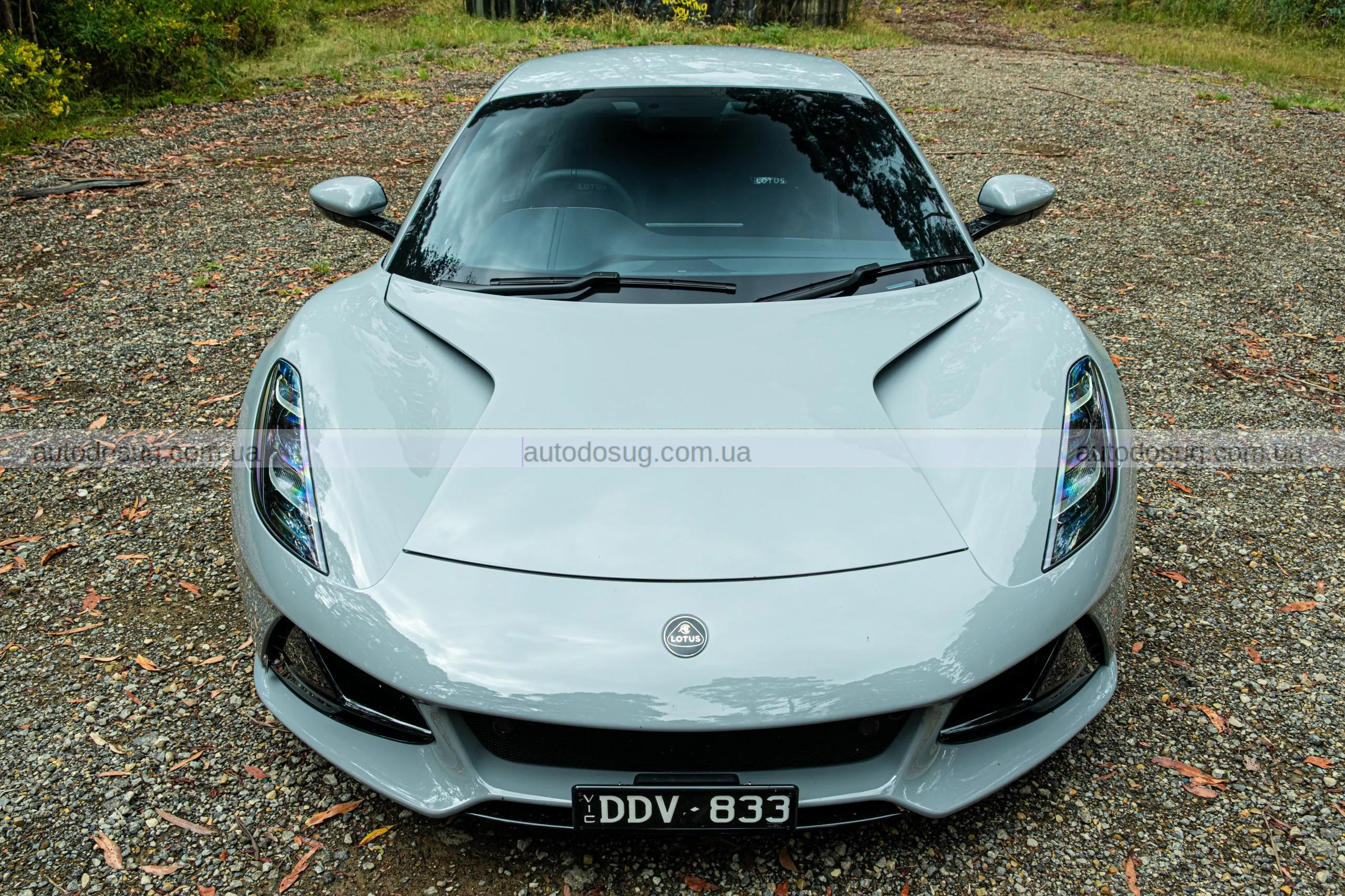 Lotus Emira Turbo SE підкорює трасу і серце