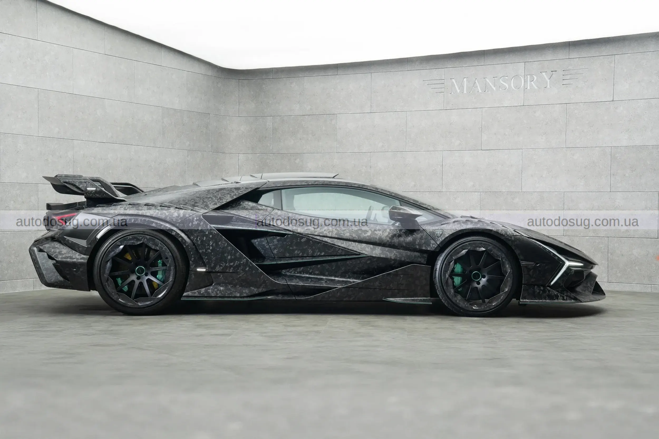 Mansory перетворює Lamborghini Revuelto на карбоновий монстр Carbonado X