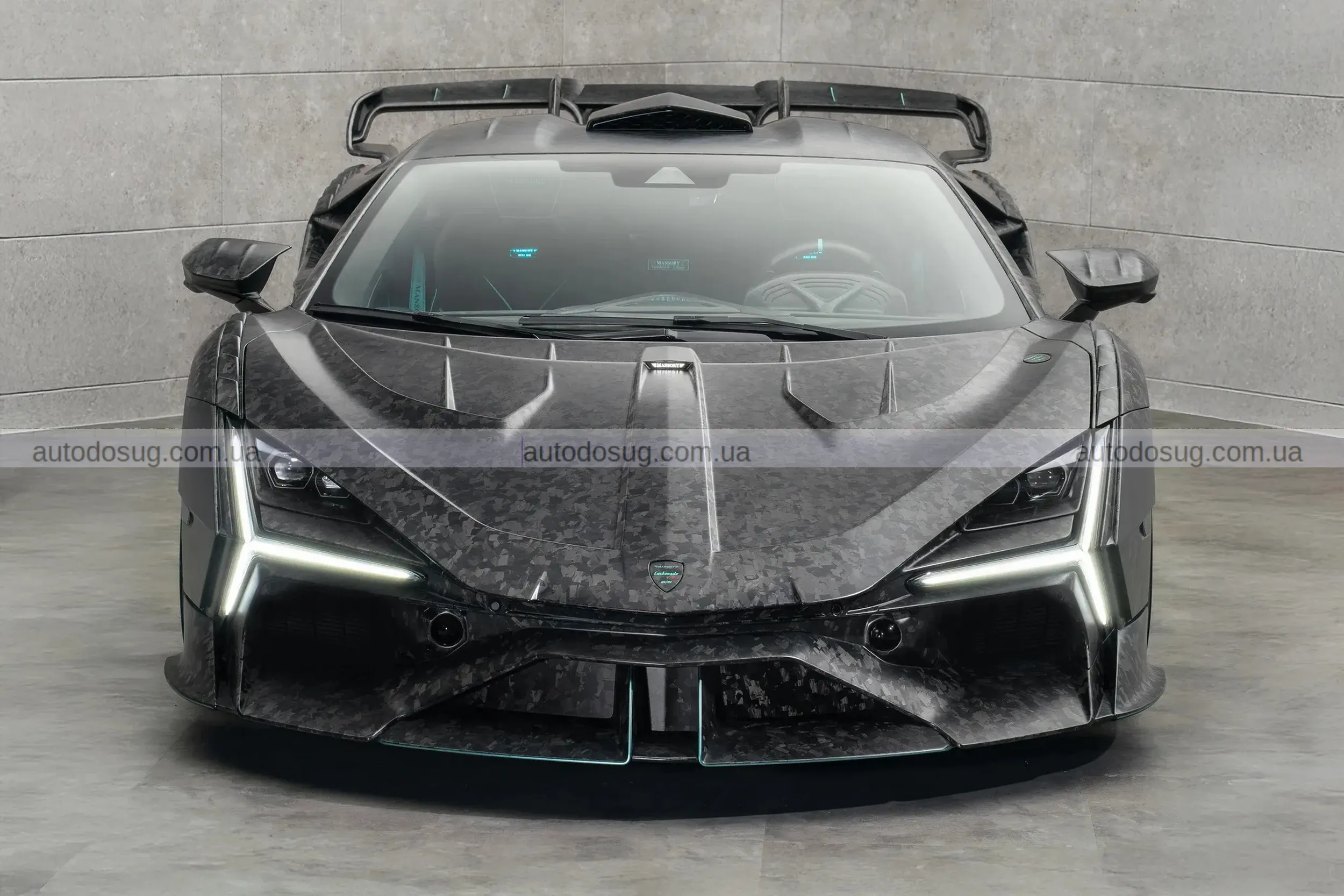 Mansory перетворює Lamborghini Revuelto на карбоновий монстр Carbonado X