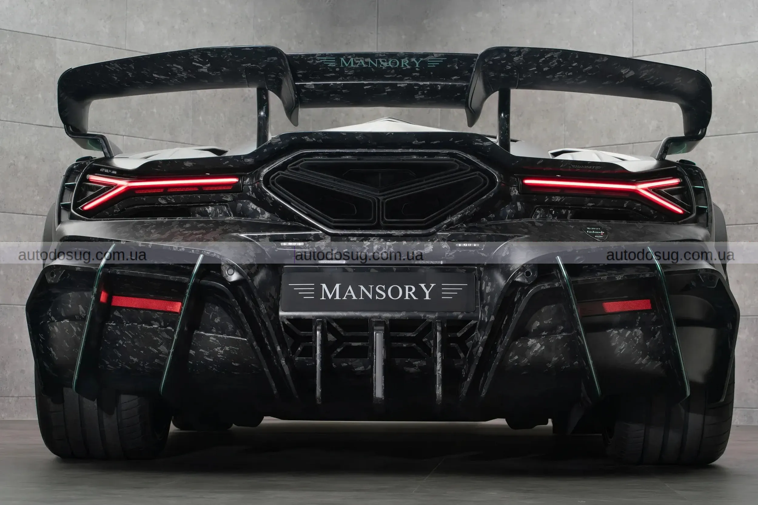 Mansory перетворює Lamborghini Revuelto на карбоновий монстр Carbonado X