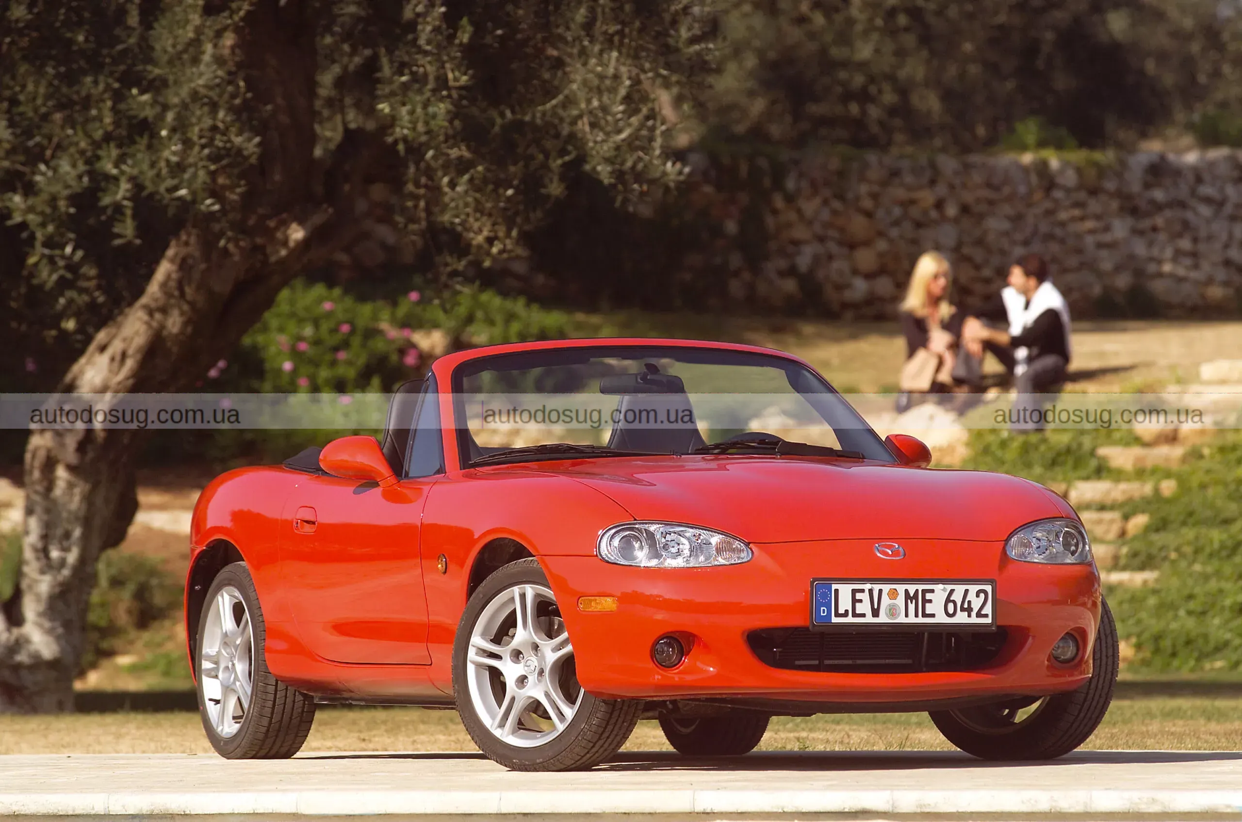 Mazda таємно створила MX-5 з двигуном V6