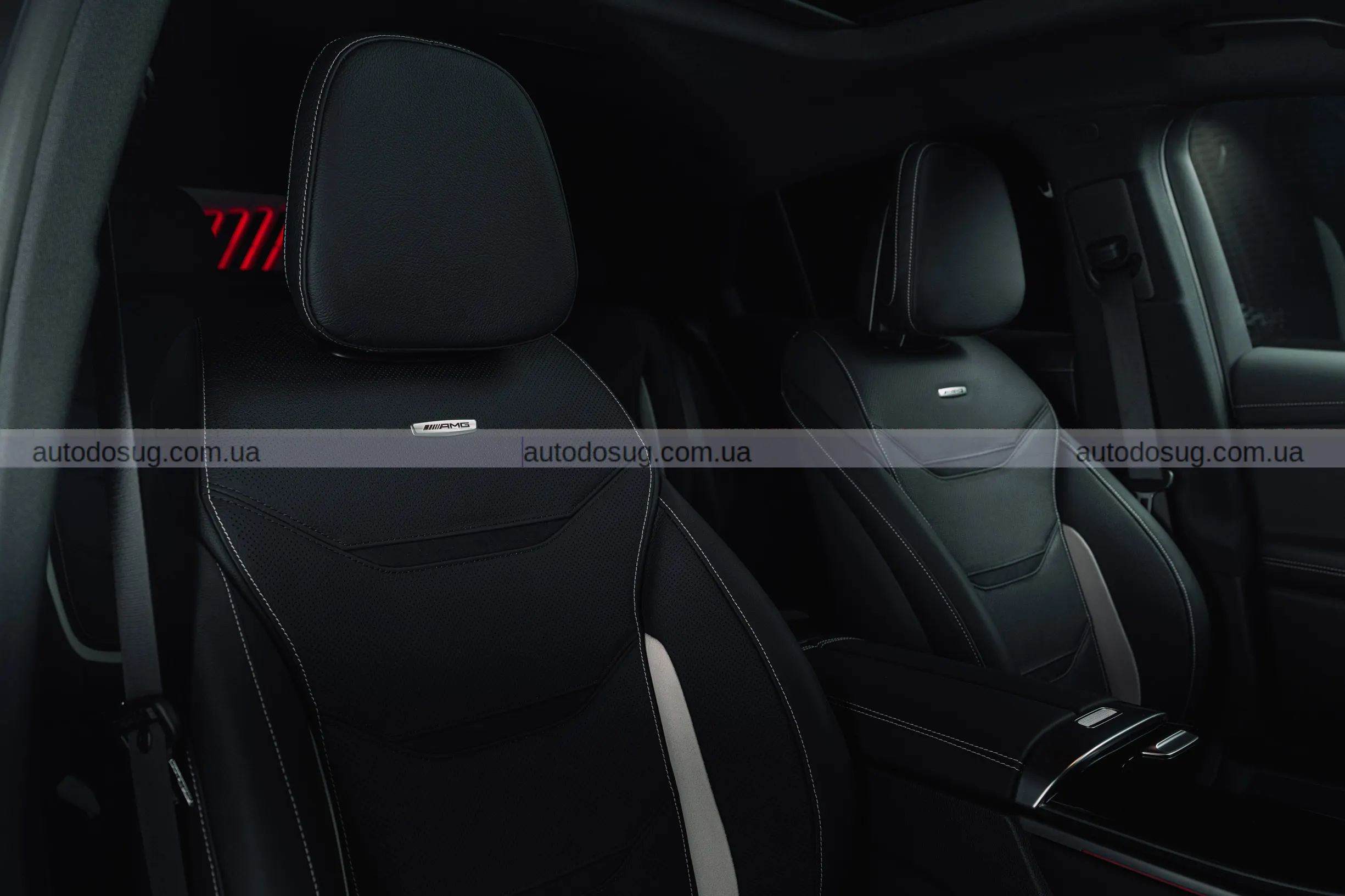 Mercedes-AMG готує новий GLC 53 з «шісткою» під капотом