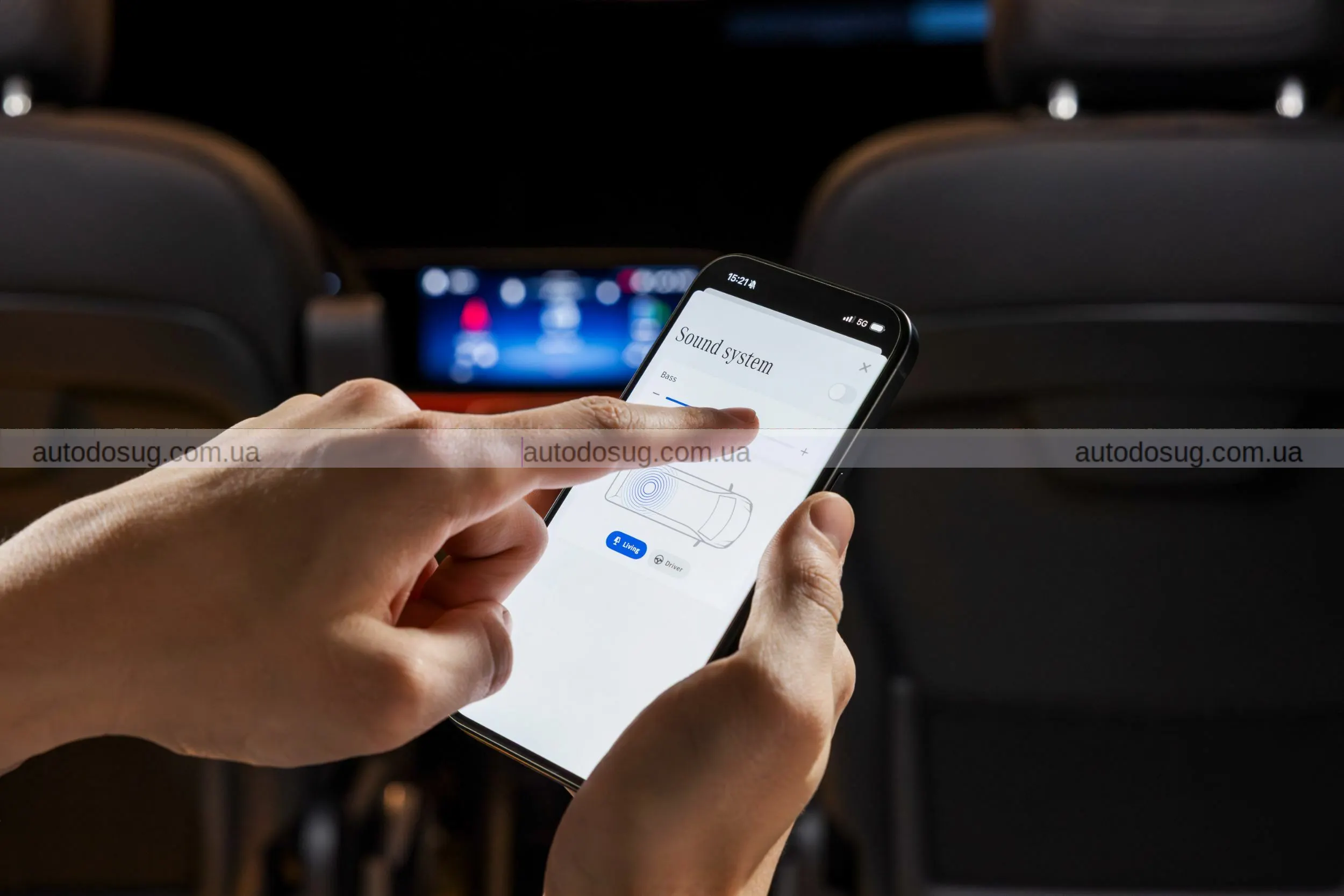 Mercedes перетворює фургон на справжній мобільний дім для життєвих пригод