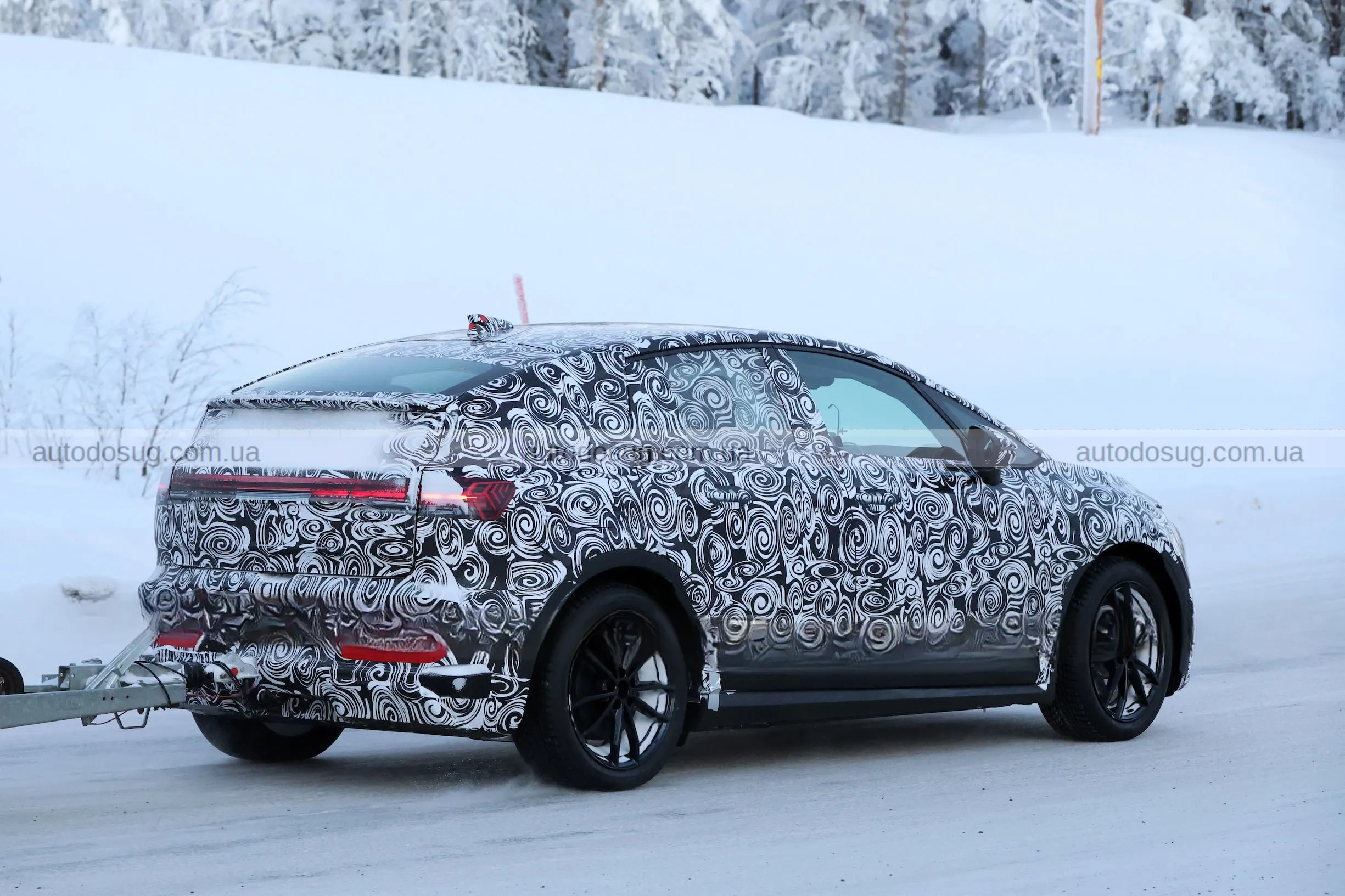 Найменший електромобіль Audi розкриває секрети свого салону