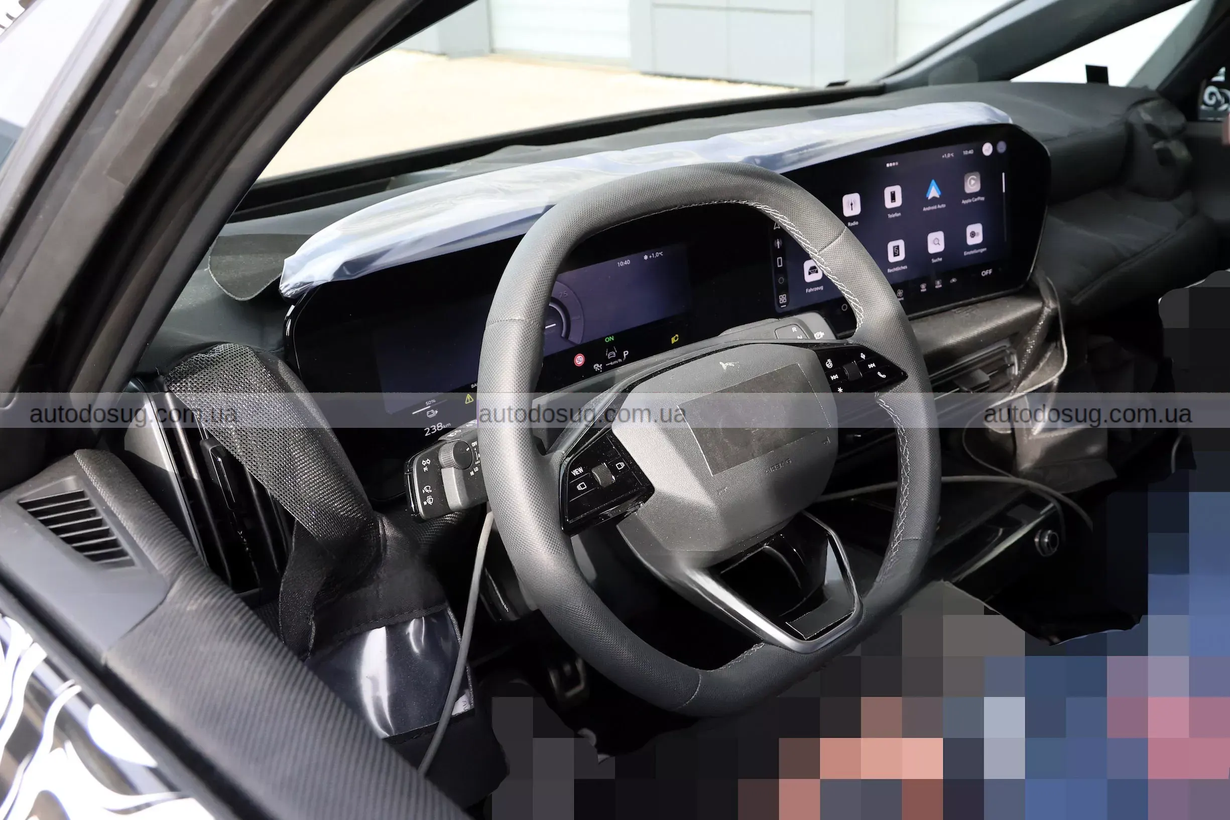 Найменший електромобіль Audi розкриває секрети свого салону