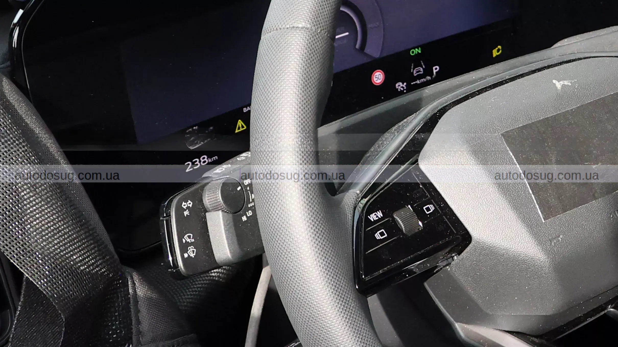 Найменший електромобіль Audi розкриває секрети свого салону