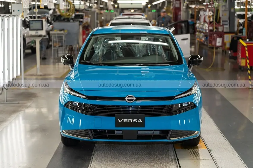 Nissan показав новий салон Versa і здивував технологіями бюджетного седана
