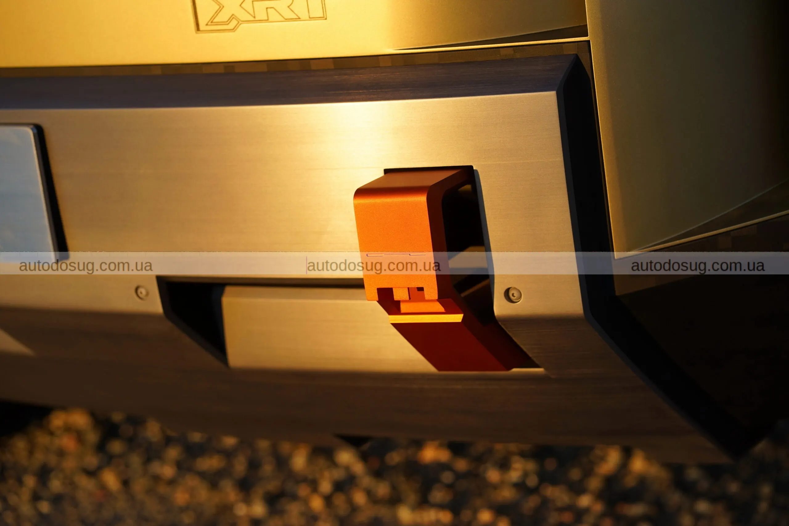 Новий Hyundai Tucson перейняв квадратний стиль та має голосове керування