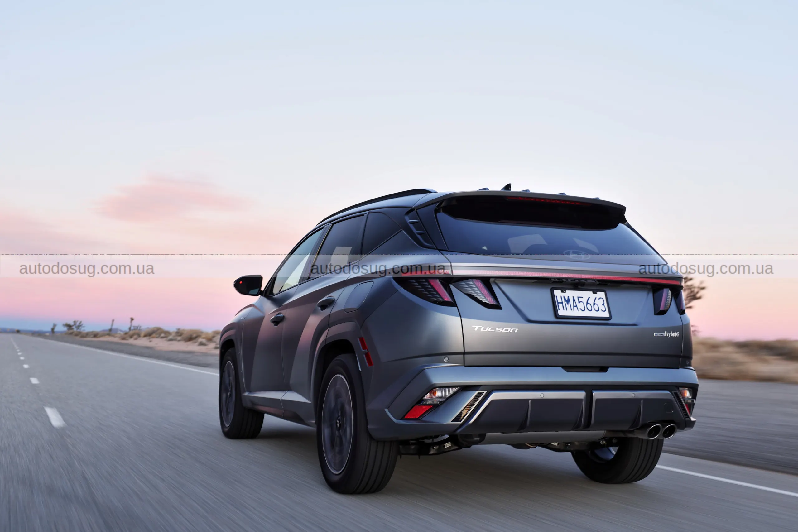 Новий Hyundai Tucson перейняв квадратний стиль та має голосове керування