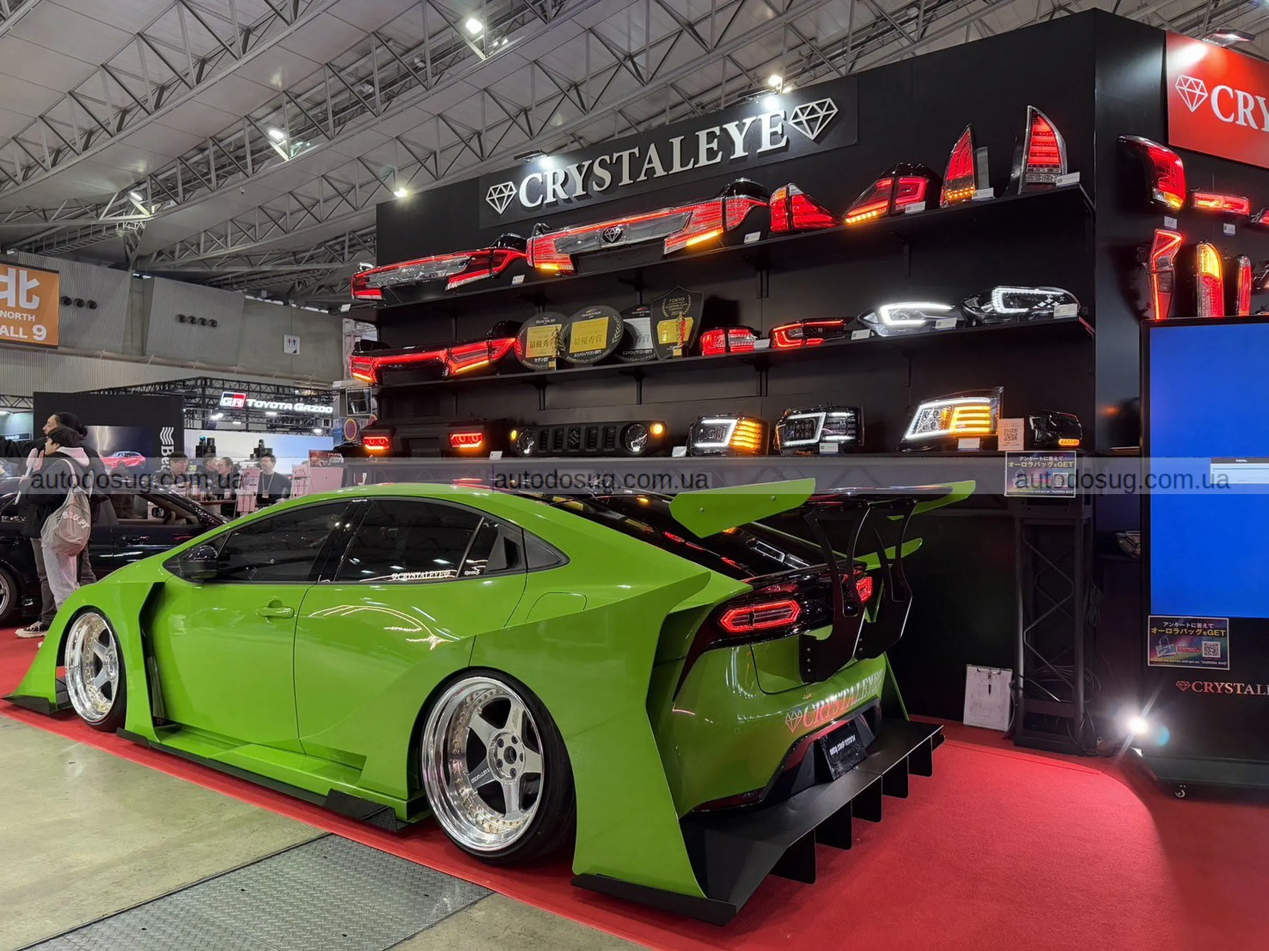 Стиль Bosozoku перетворює Toyota Prius на шалений шоу-кар