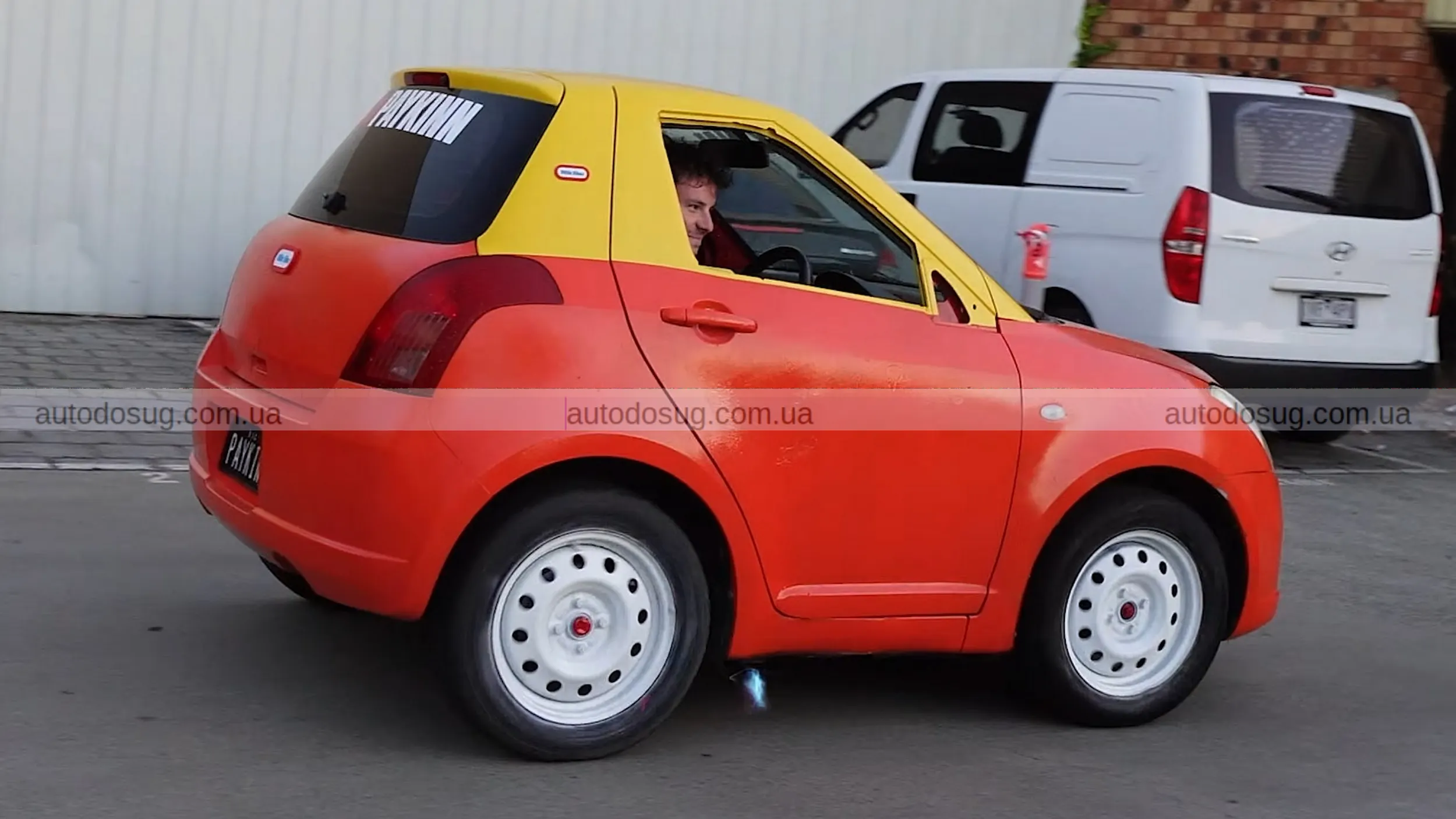 Suzuki перетворюється у абсурдний “Cozy Coupe” для дорослих на базі Swift