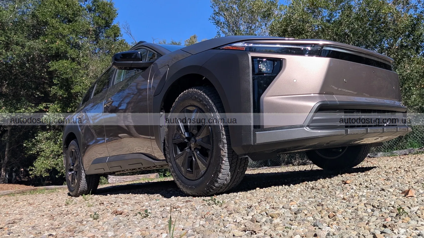 Toyota bZ Woodland представляє новий електричний SUV із характером і комфортом