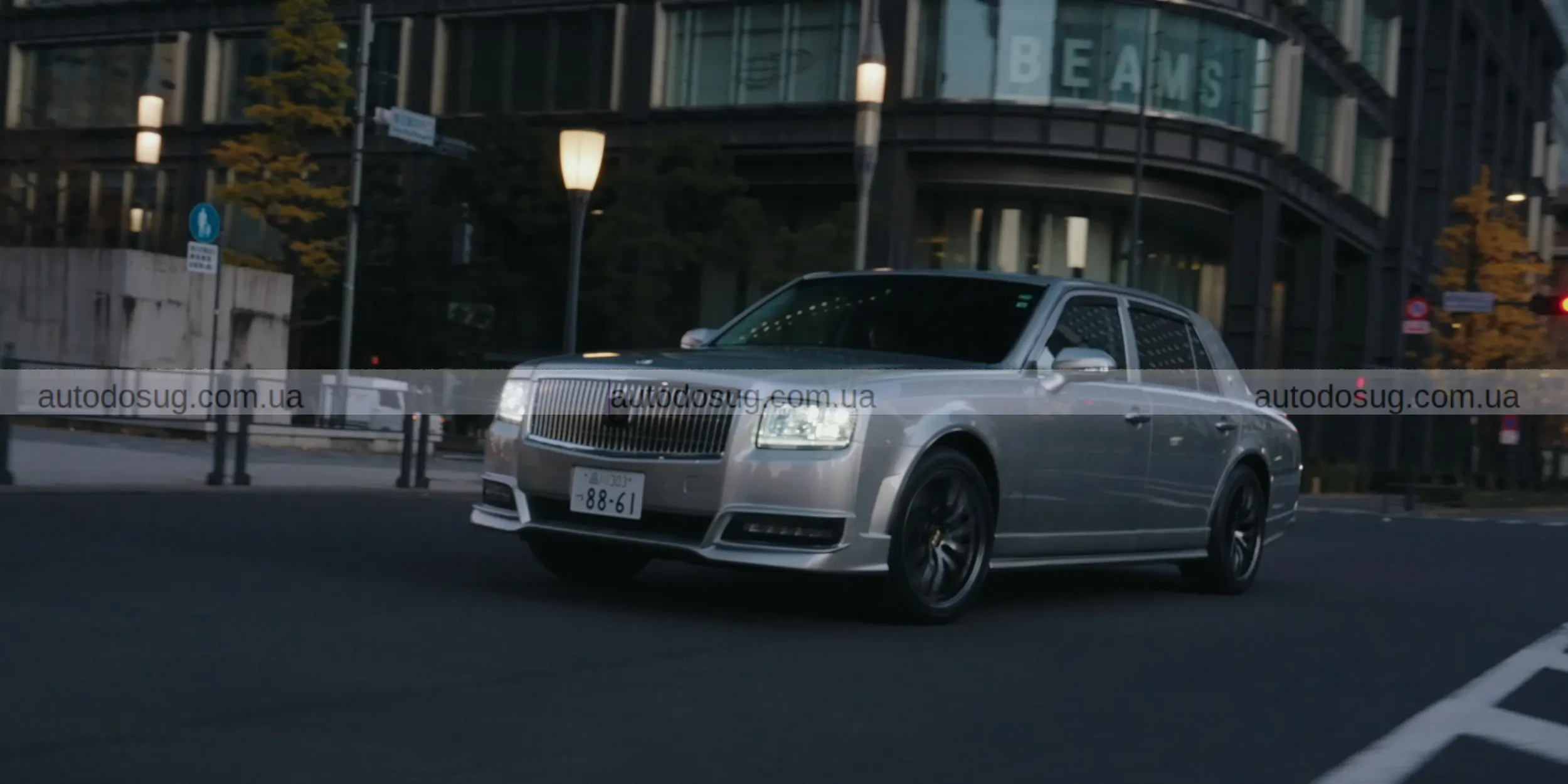 Toyota Century від Tom’s Racing отримав новий спорт-стиль