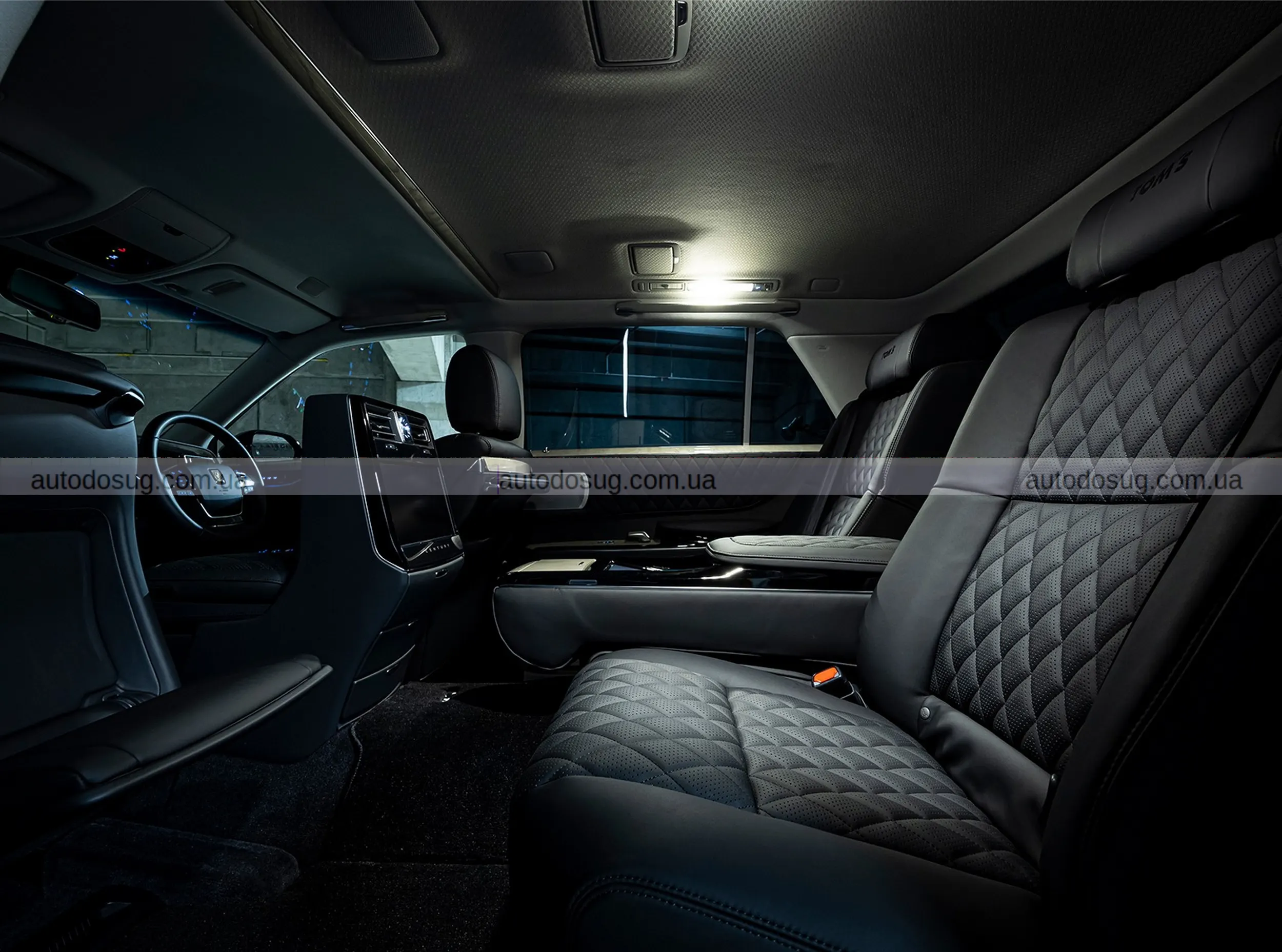 Toyota Century від Tom’s Racing отримав новий спорт-стиль