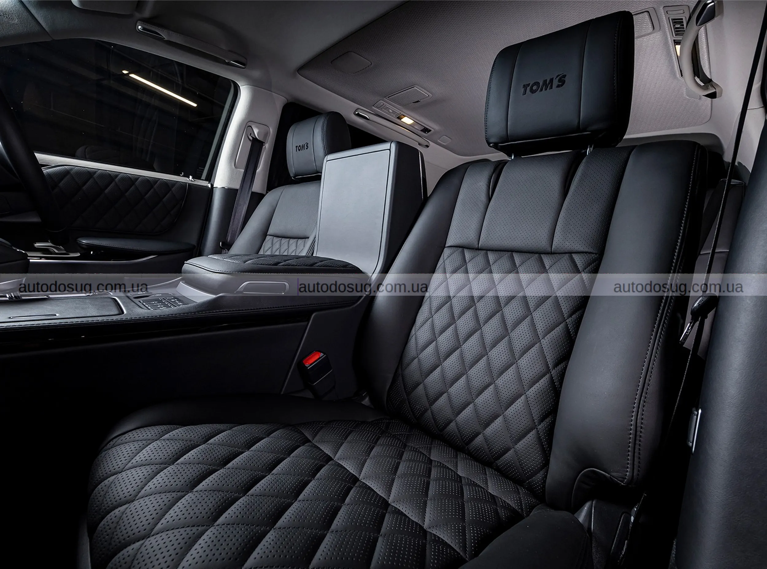 Toyota Century від Tom’s Racing отримав новий спорт-стиль