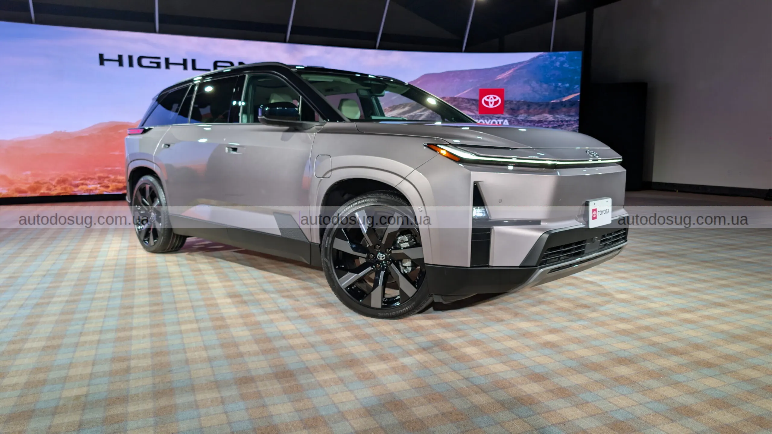 Toyota запускає новий електричний Highlander EV у світі великих SUV
