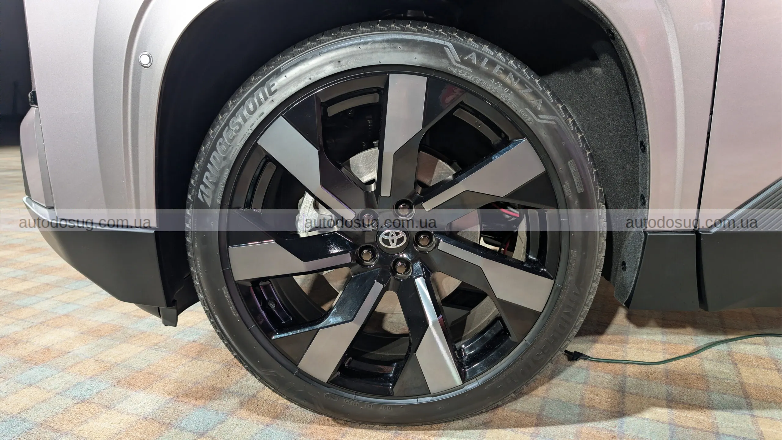 Toyota запускає новий електричний Highlander EV у світі великих SUV