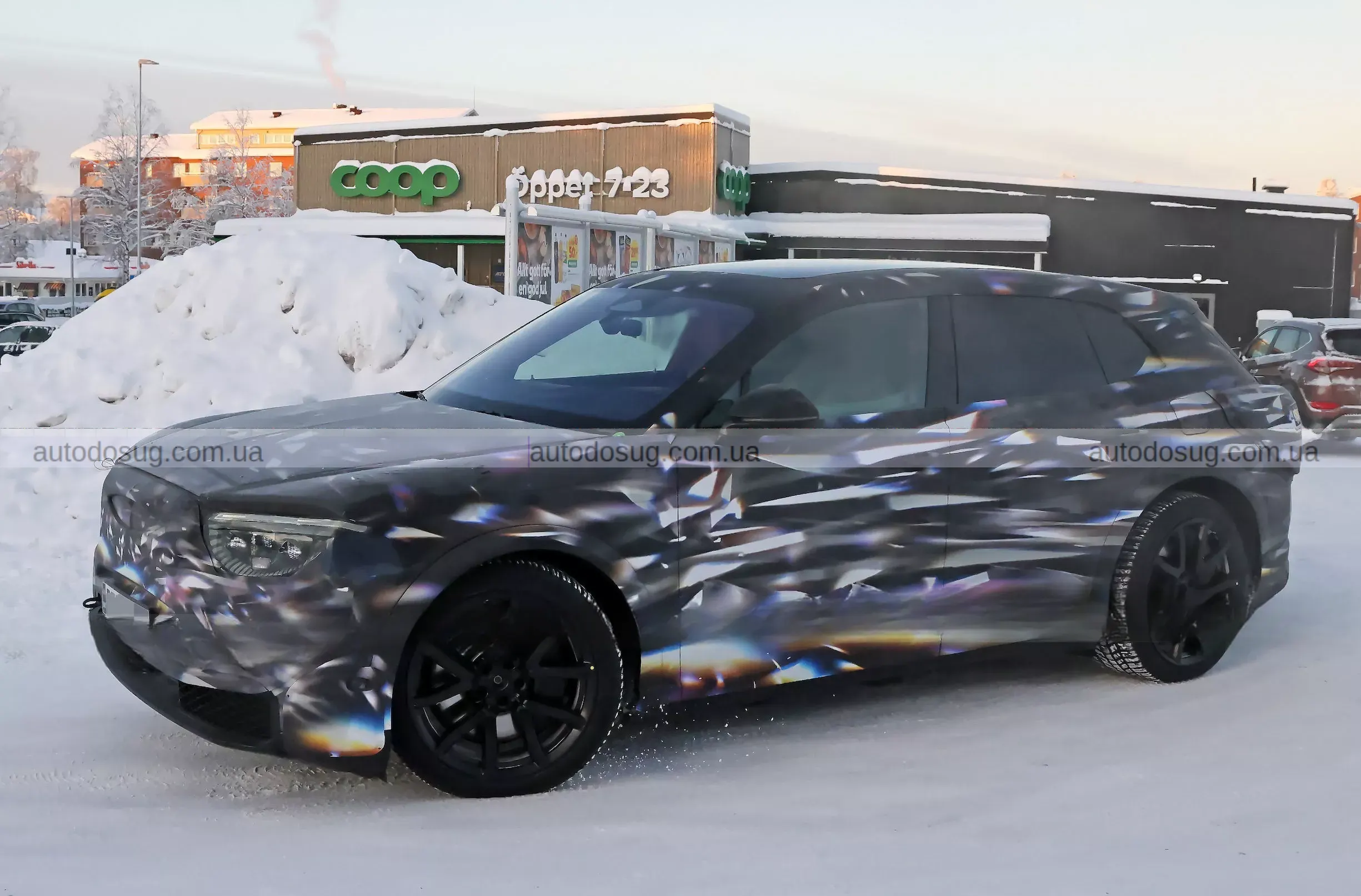 Bentley готує Barnato і вперше заходить у електричну еліту SUV