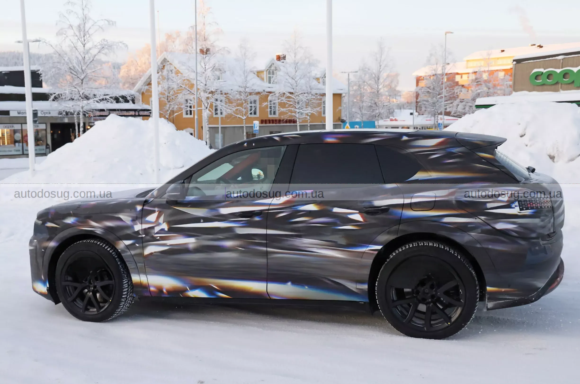 Bentley готує Barnato і вперше заходить у електричну еліту SUV