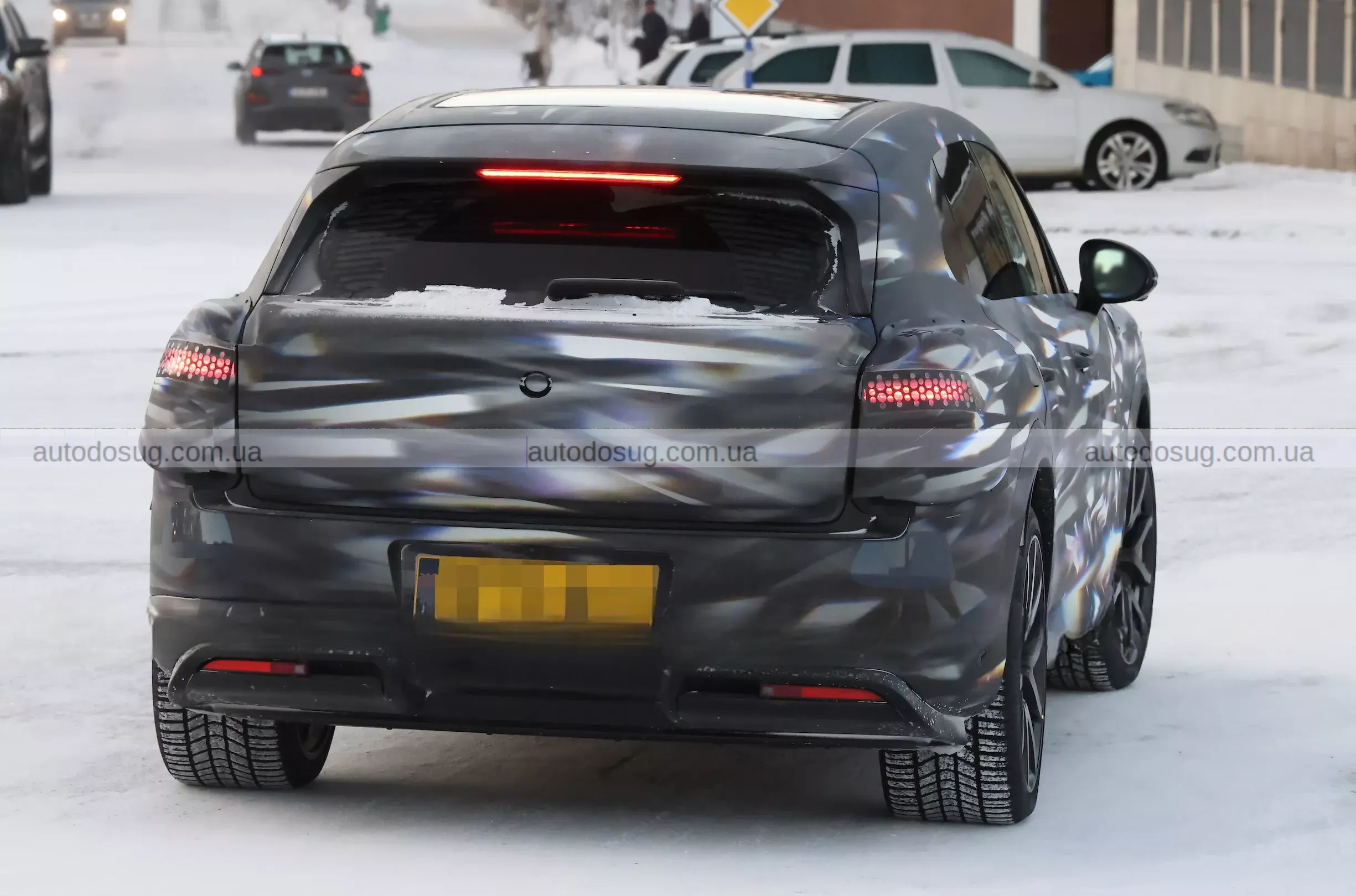 Bentley готує Barnato і вперше заходить у електричну еліту SUV