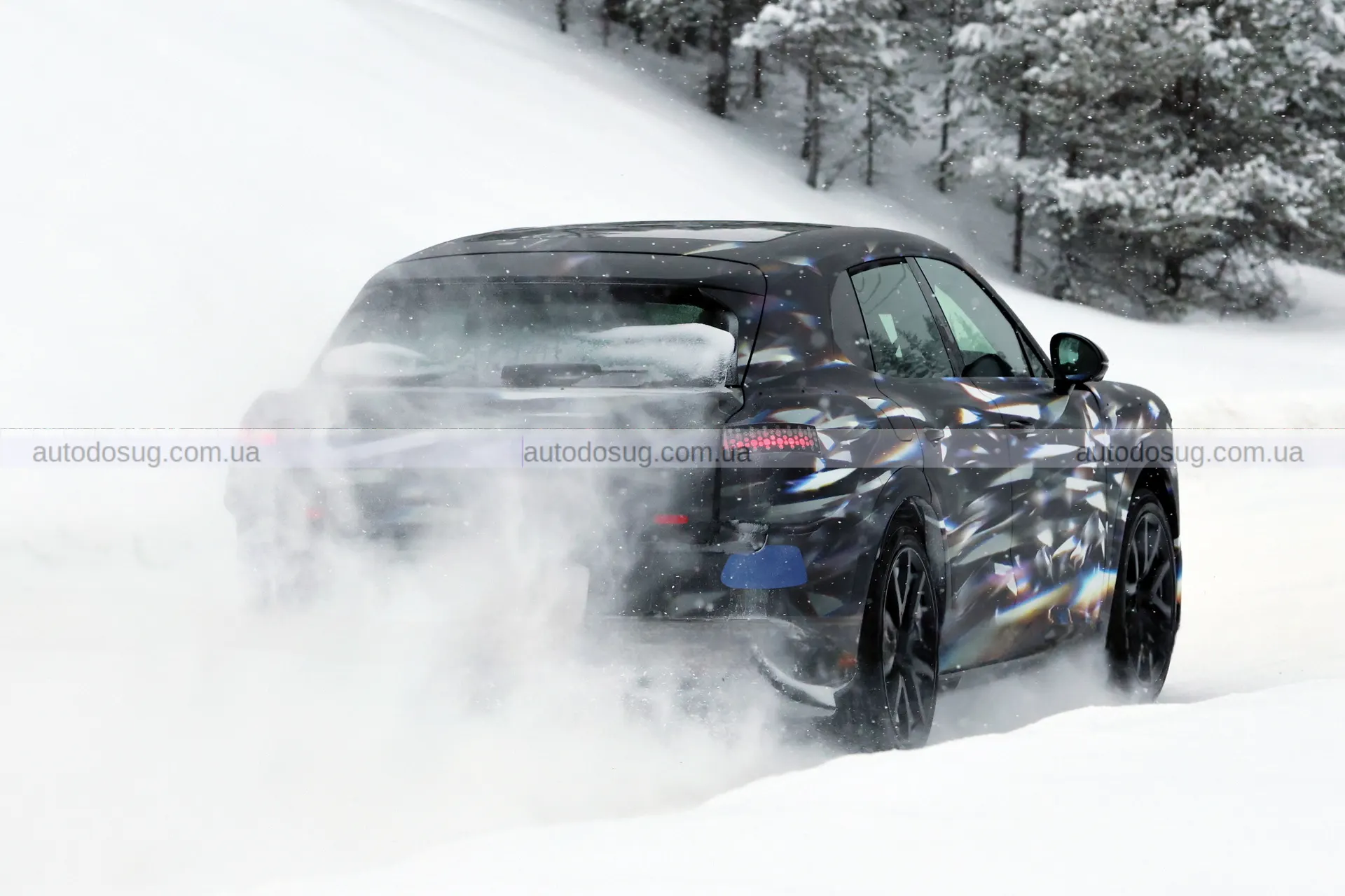 Bentley готує електричний Urban SUV і змінює правила гри у сегменті розкішних кросоверів