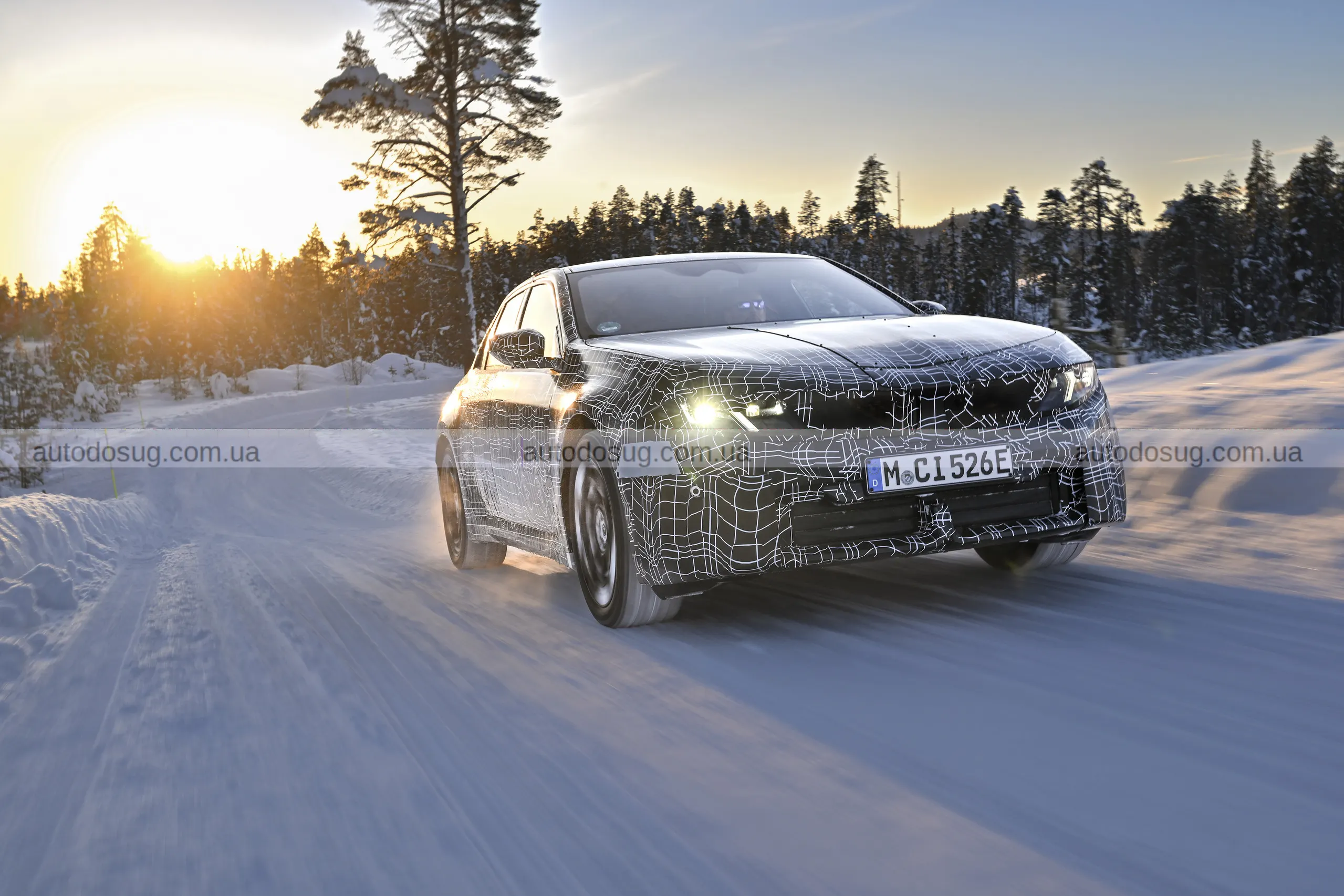 BMW готує електричний i3 і змінює уявлення про легендарну 3 Series