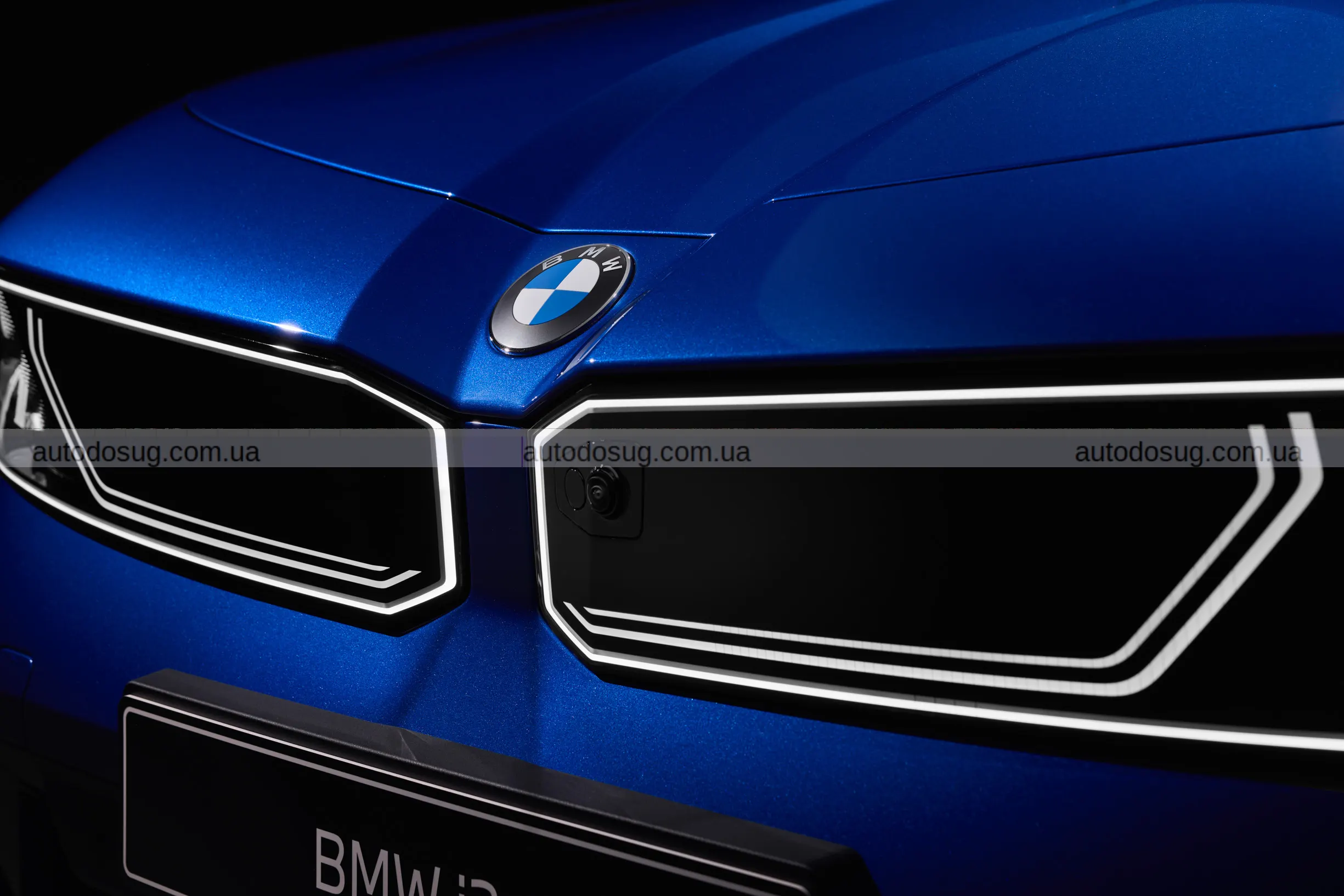 BMW повертає i3 і перезапускає легендарну 3 Series у новому форматі