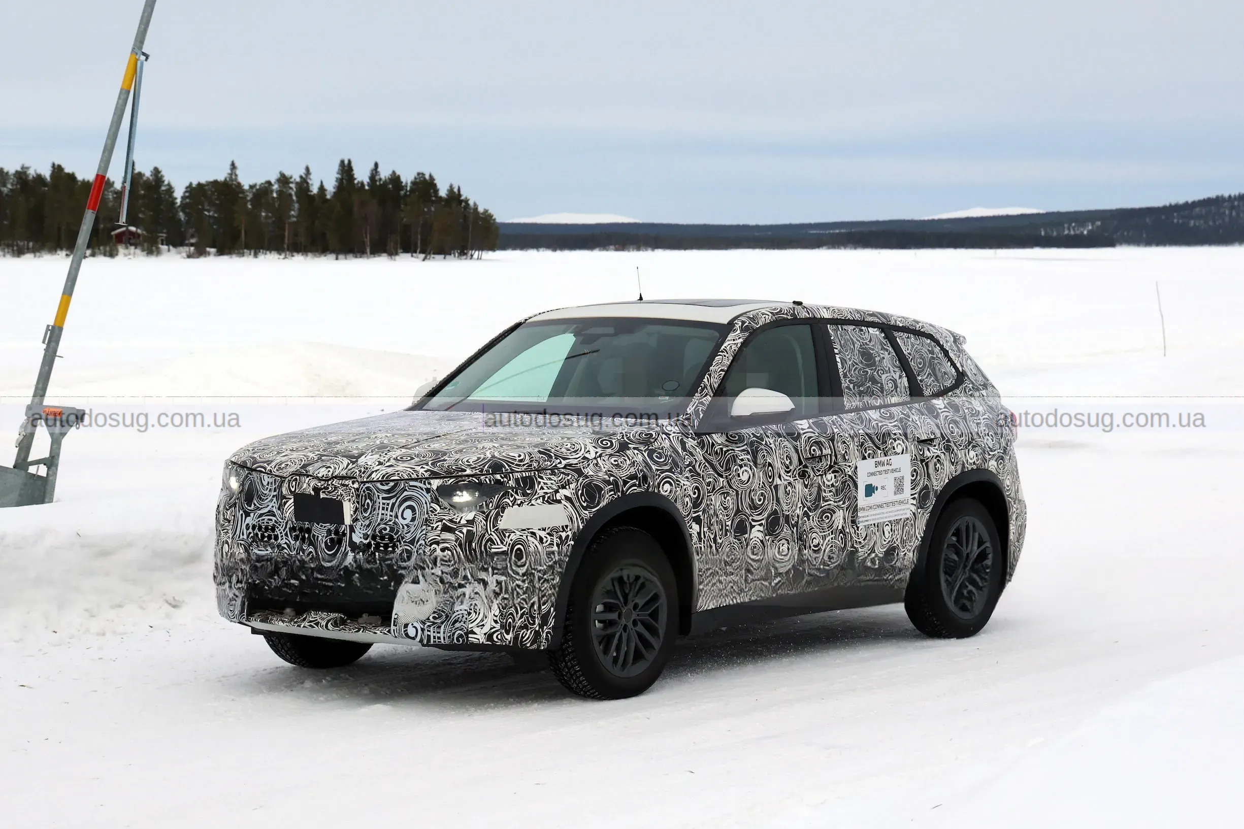 BMW X1 різко змінюється і приміряє стиль Neue Klasse