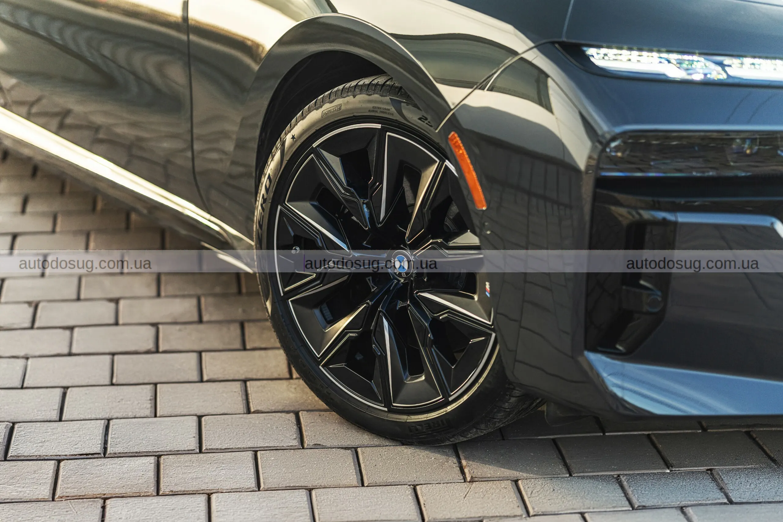 Броньований BMW 7 Series від Inkas виглядає як звичайний седан, але витримує вибухи