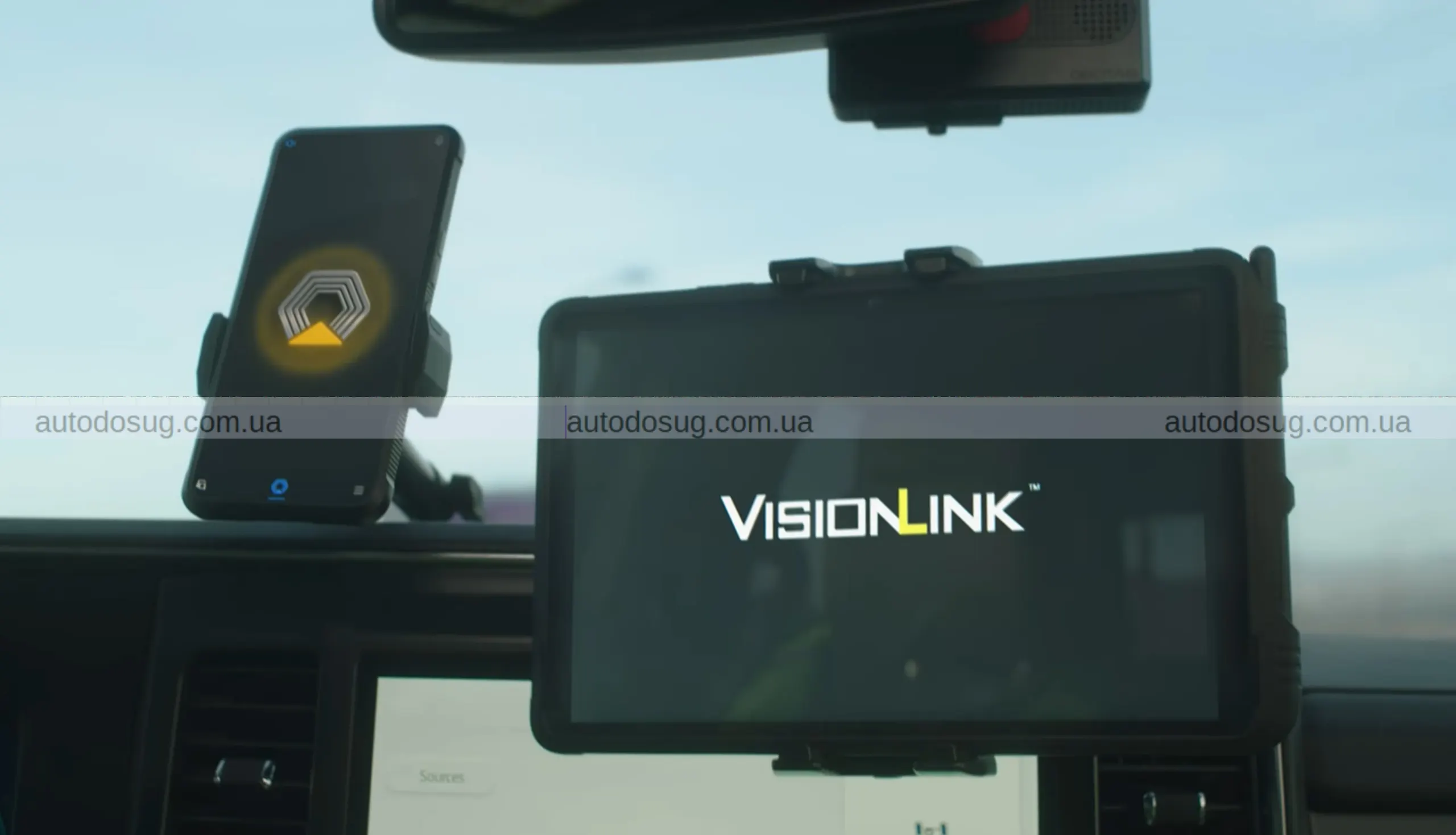 Caterpillar показав власний пікап і здивував навіть фанатів важкої техніки