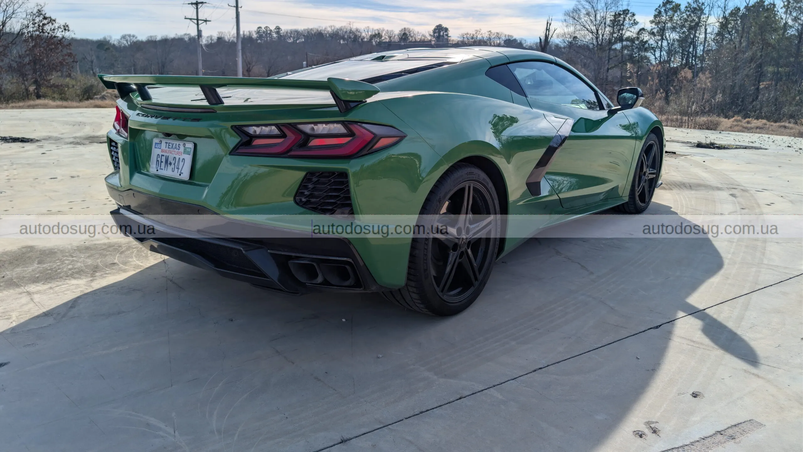 Chevrolet Corvette Stingray Z51 доводить що базовий Corvette може бути справжнім суперкаром