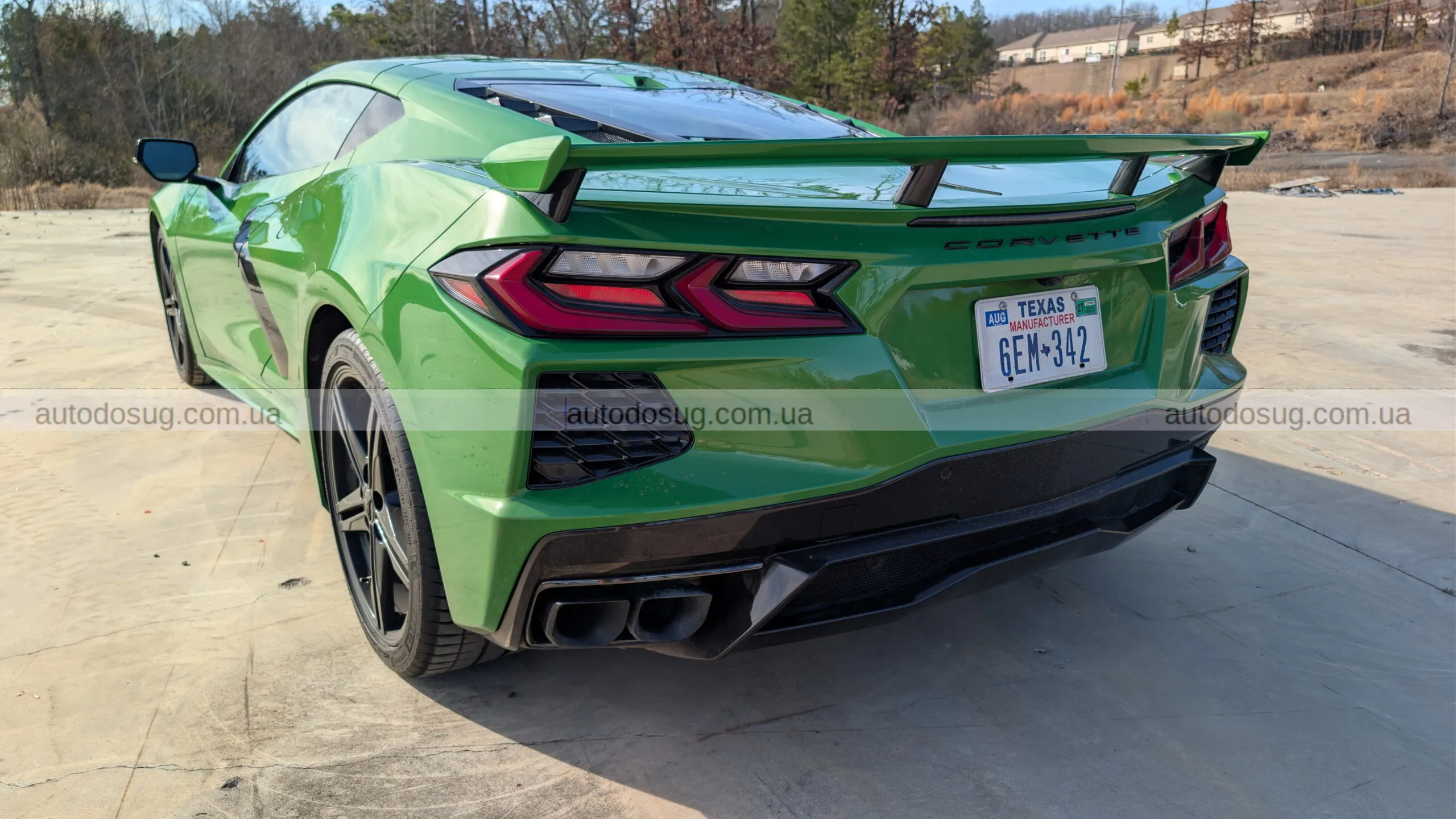 Chevrolet Corvette Stingray Z51 доводить що базовий Corvette може бути справжнім суперкаром