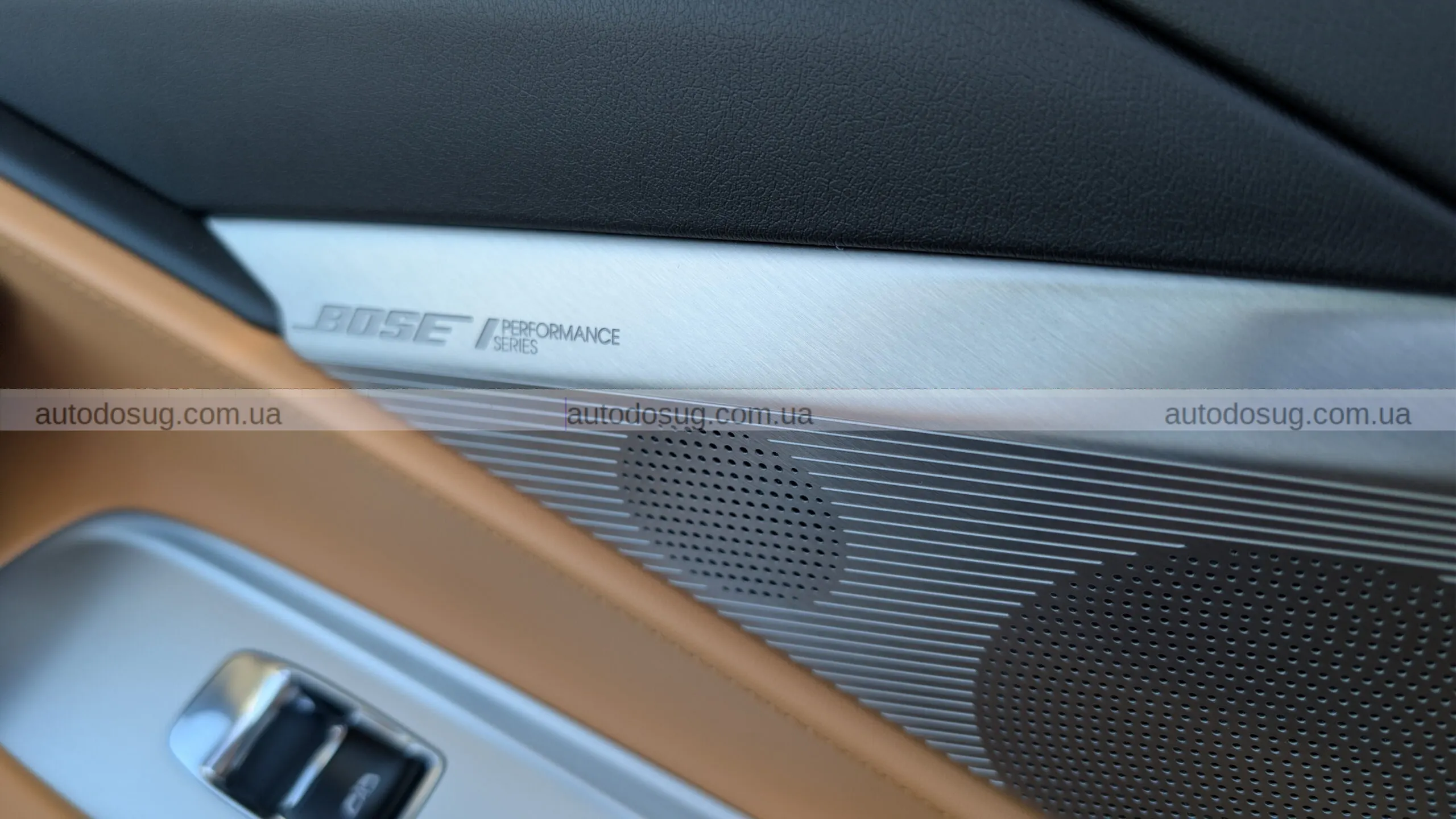 Chevrolet Corvette Stingray Z51 доводить що базовий Corvette може бути справжнім суперкаром