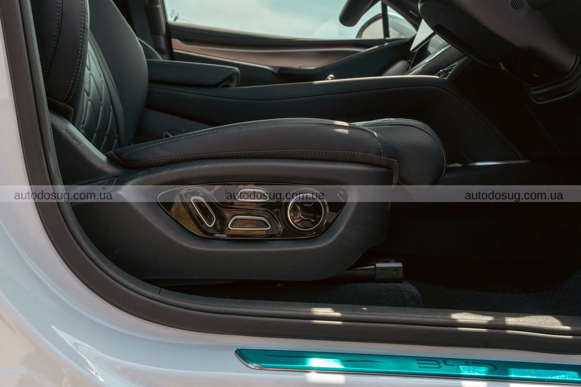 Електричний кросовер BYD Sealion 7 виходить на дорогу і кидає виклик Tesla