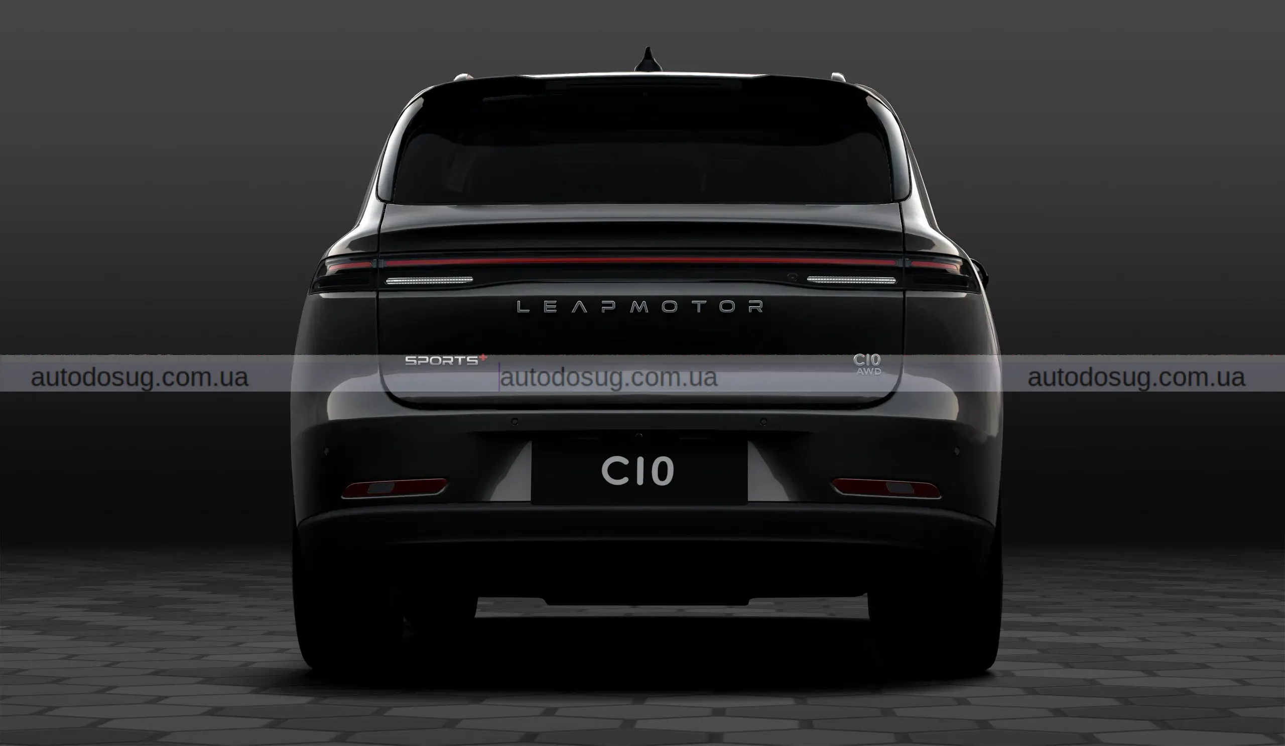 Електричний Leapmotor C10 AWD кидає виклик суперкарам