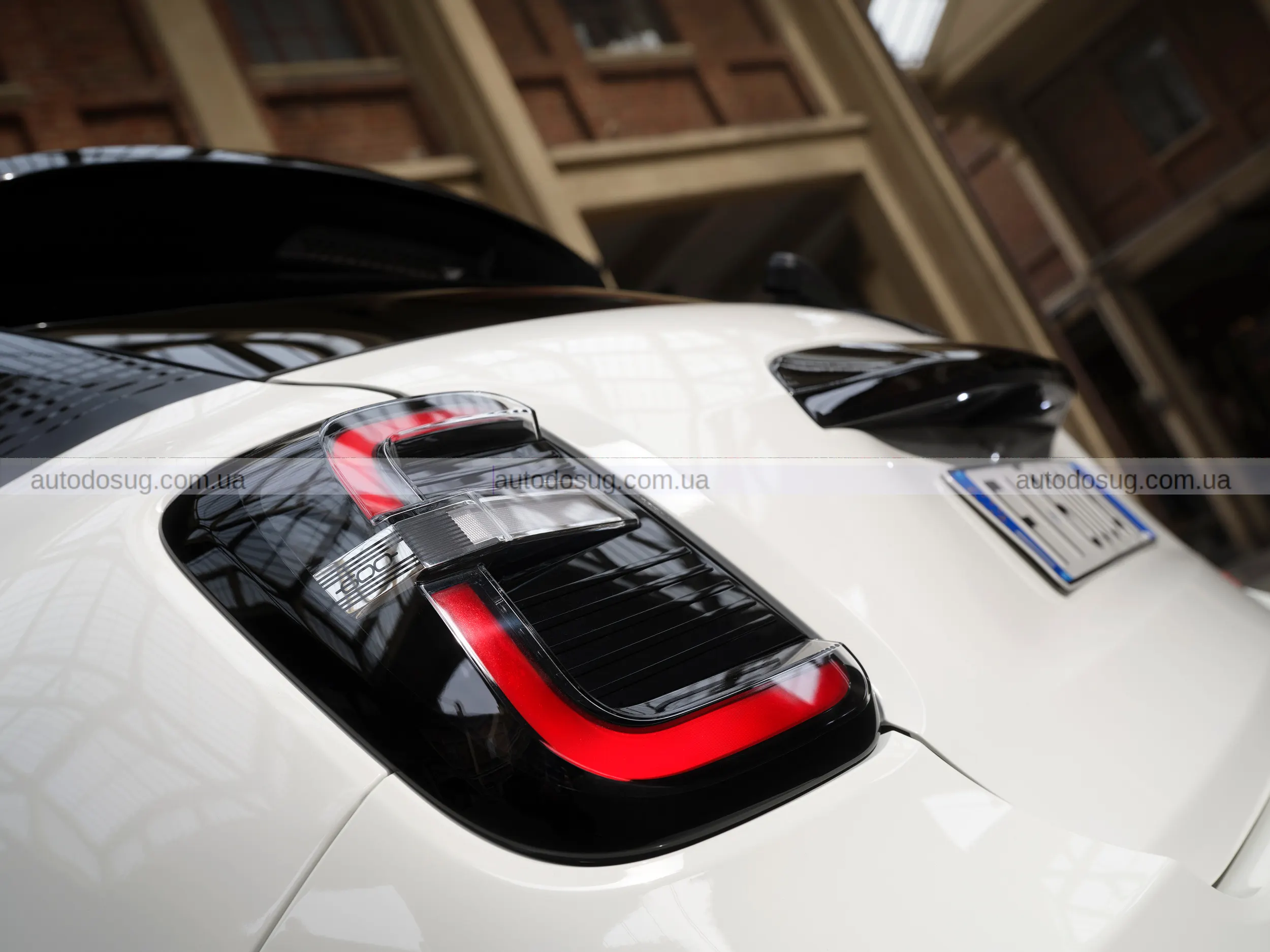 Fiat повертає бензин у 600 і це виглядає як крок проти тренду електромобілів