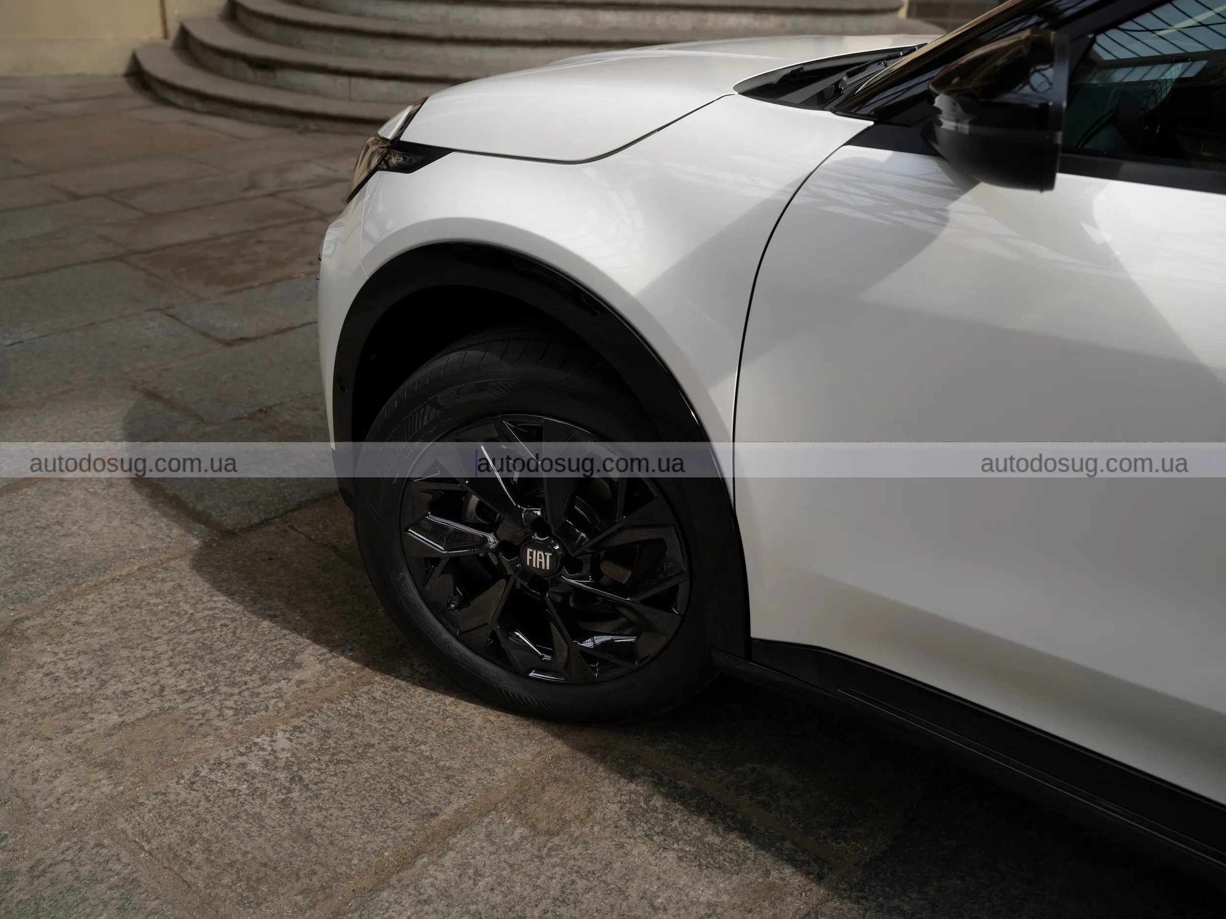 Fiat повертає бензин у 600 і це виглядає як крок проти тренду електромобілів