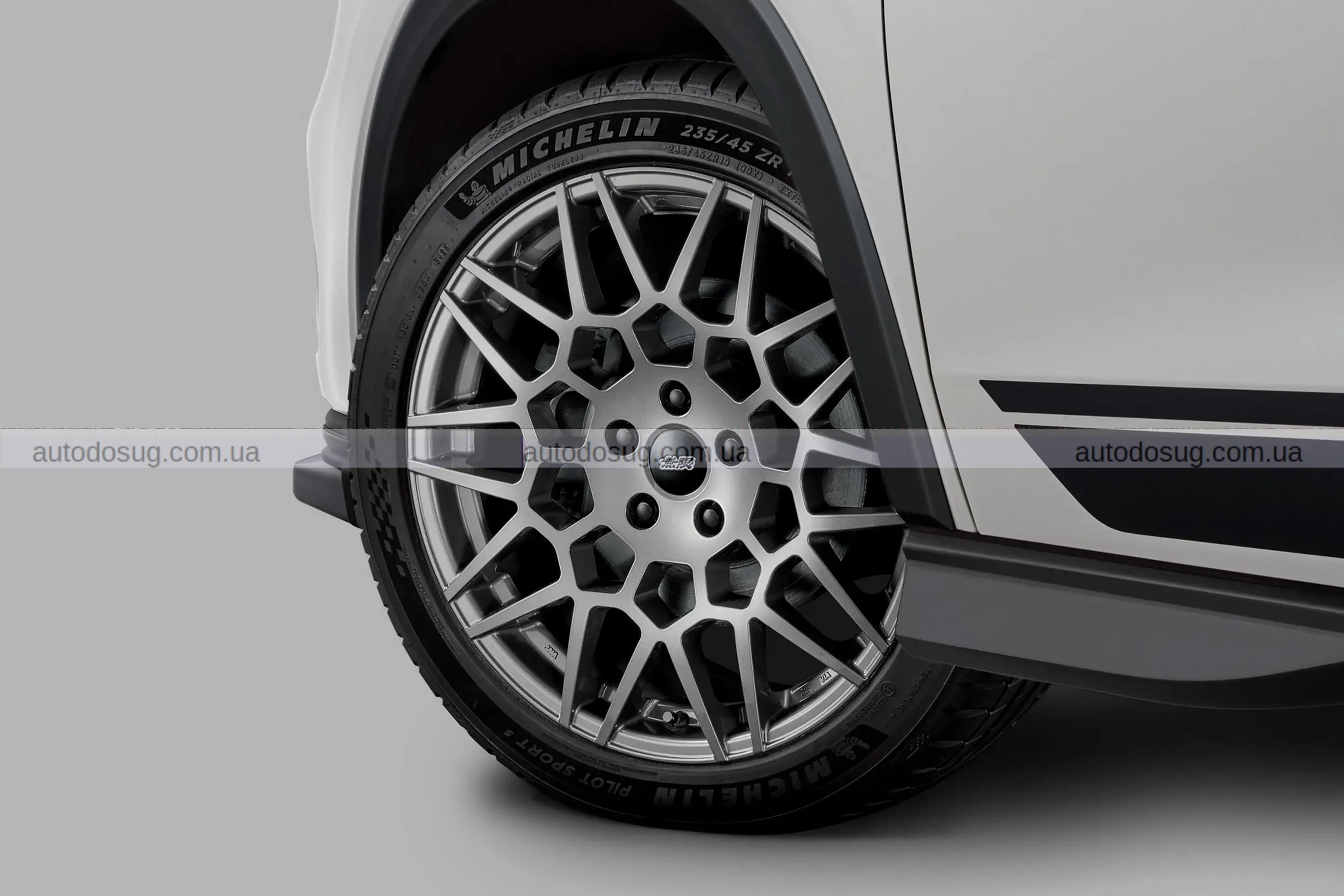 Honda HR-V отримує агресивний образ Mugen і змінює настрій міського кросовера