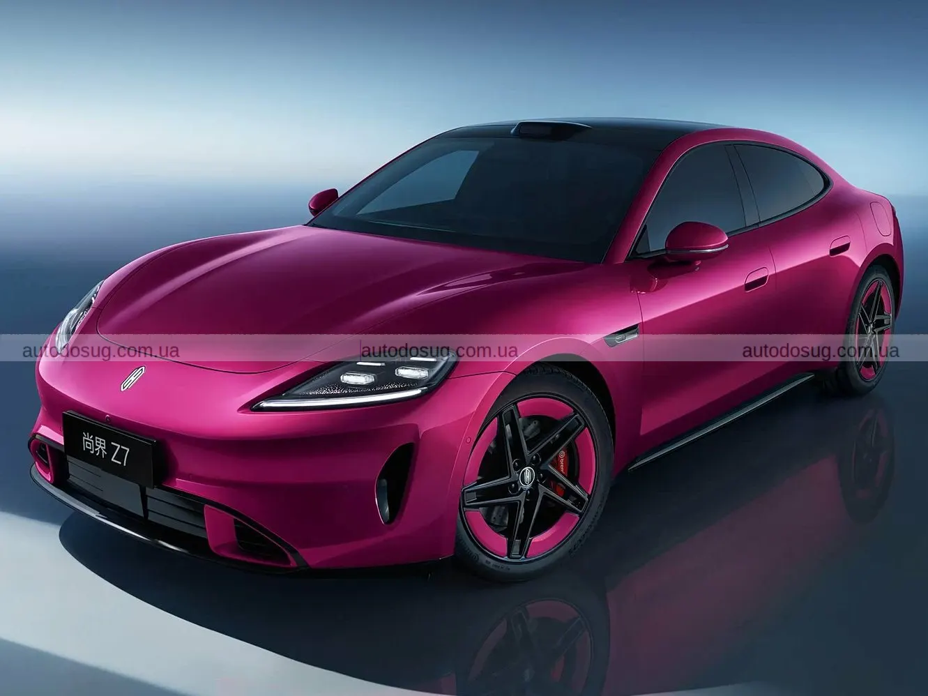 Китайський електроседан SAIC Z7 виглядає як Porsche Taycan, але коштуватиме в рази дешевше