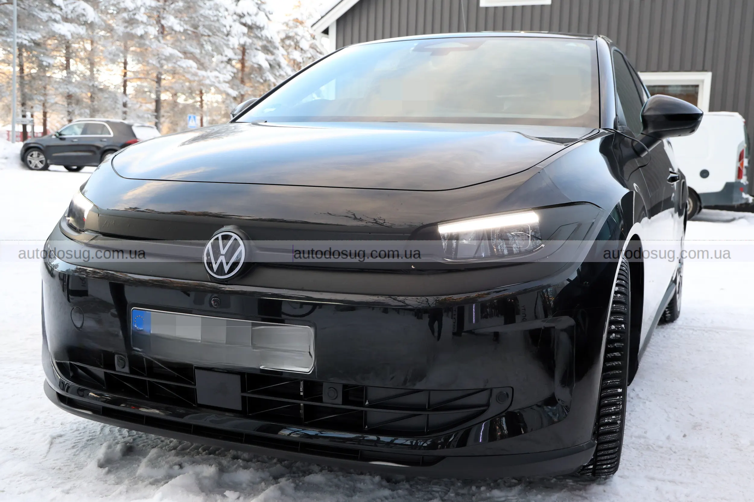 Майбутній електричний Volkswagen ID. Polo майже без камуфляжу помітили на тестах