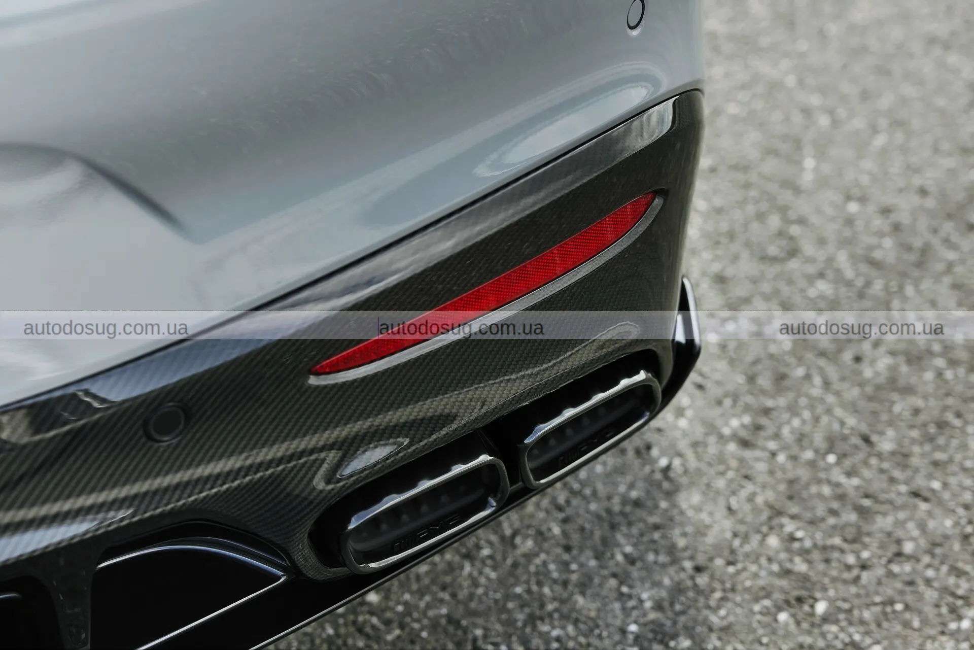 Mercedes-AMG заявляє, що покупці GT 63 майже не розглядають Porsche