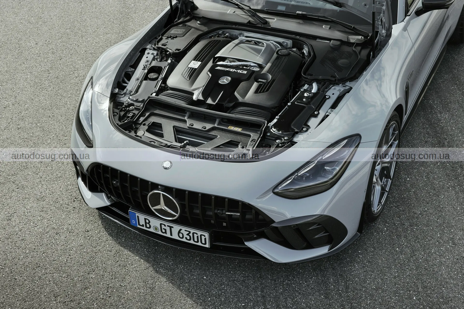 Mercedes-AMG заявляє, що покупці GT 63 майже не розглядають Porsche