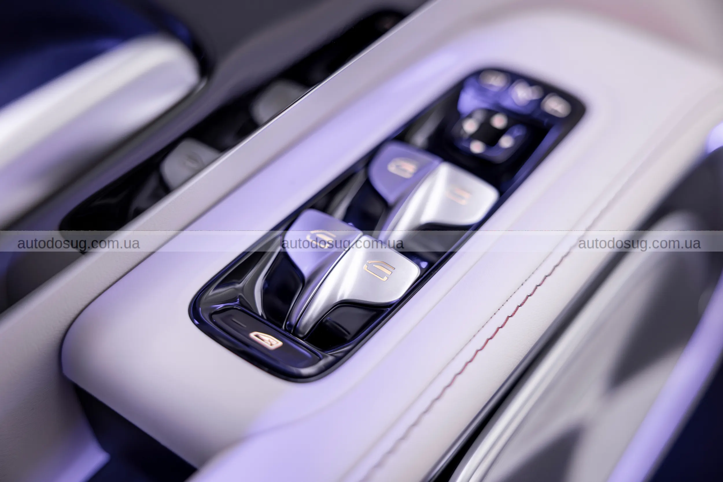 Mercedes переосмислює мінівен і створює розкішний електричний VLE