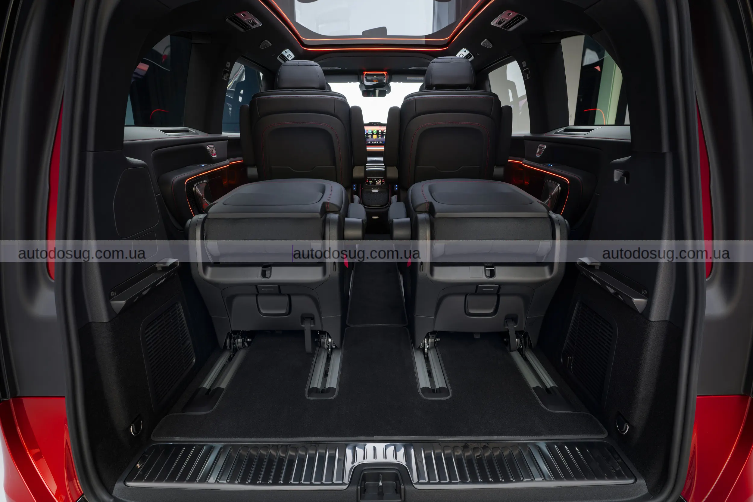 Mercedes переосмислює мінівен і створює розкішний електричний VLE