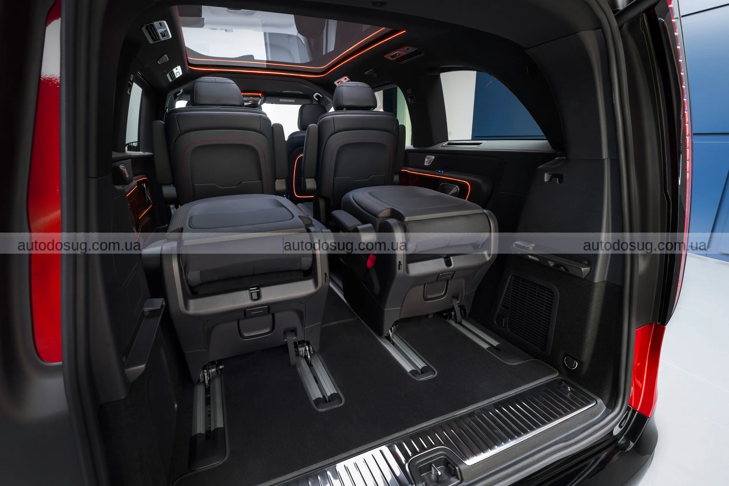 Mercedes переосмислює мінівен і створює розкішний електричний VLE