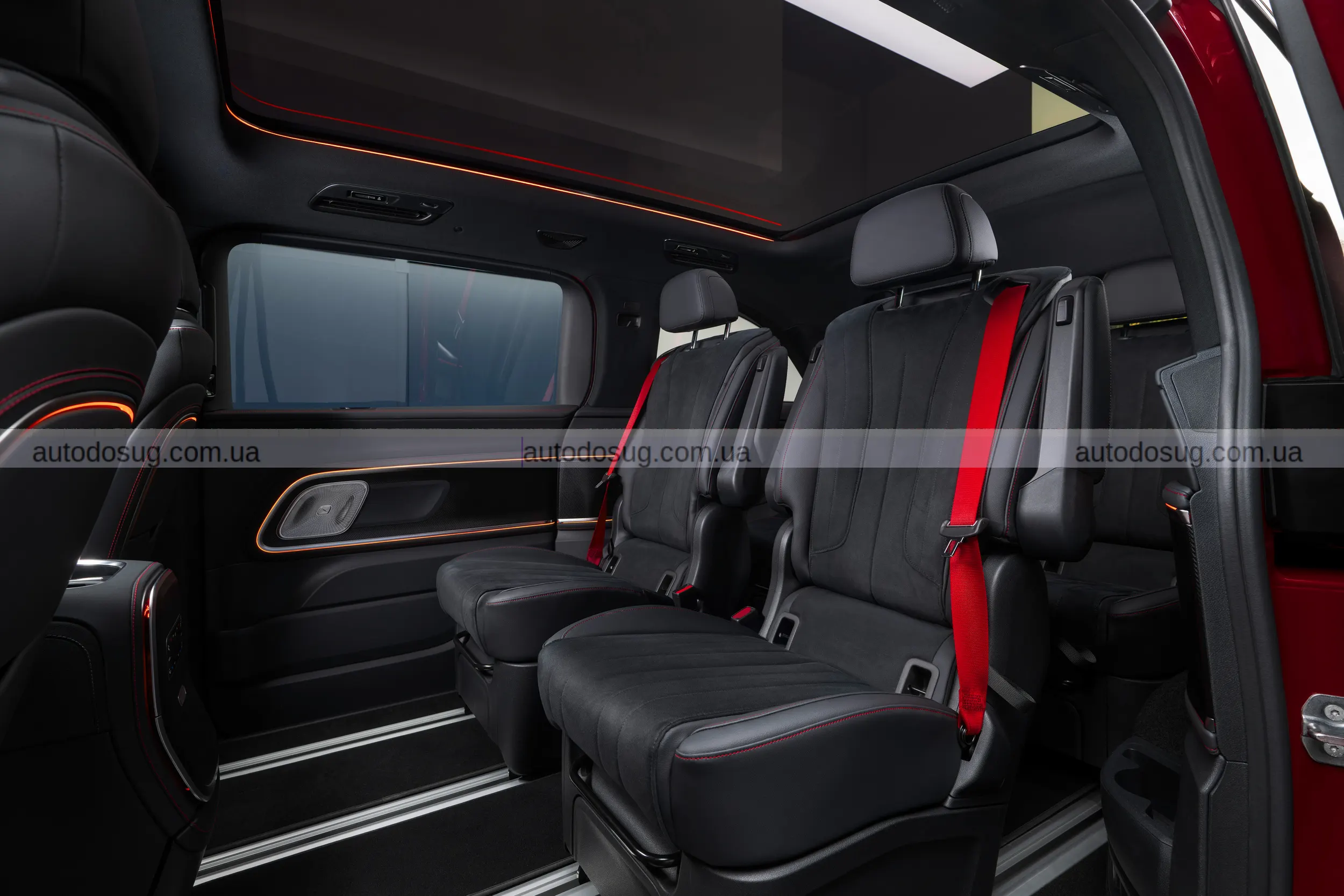 Mercedes переосмислює мінівен і створює розкішний електричний VLE