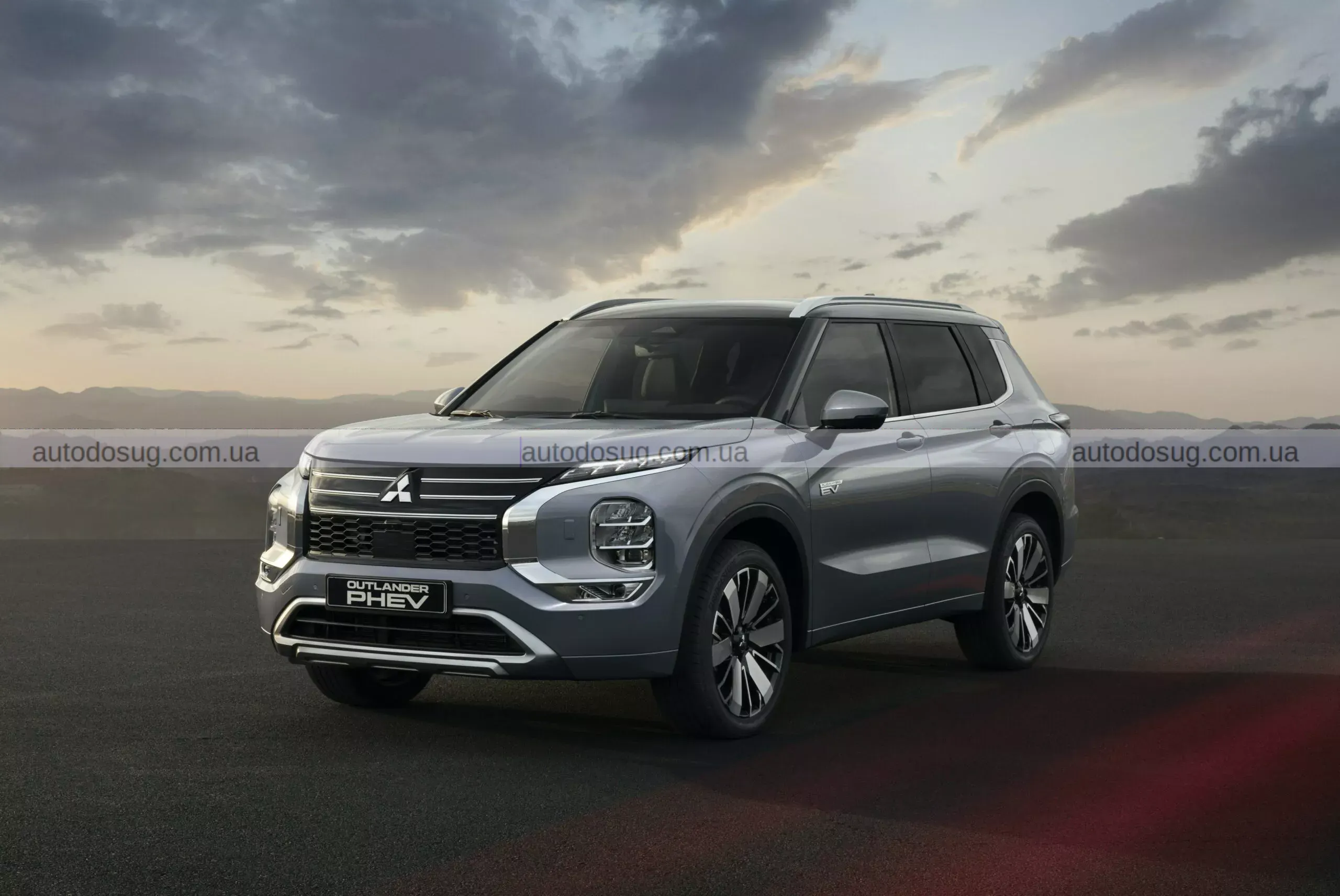 Mitsubishi оновлює Outlander PHEV і робить гібрид ще ближчим до електромобіля