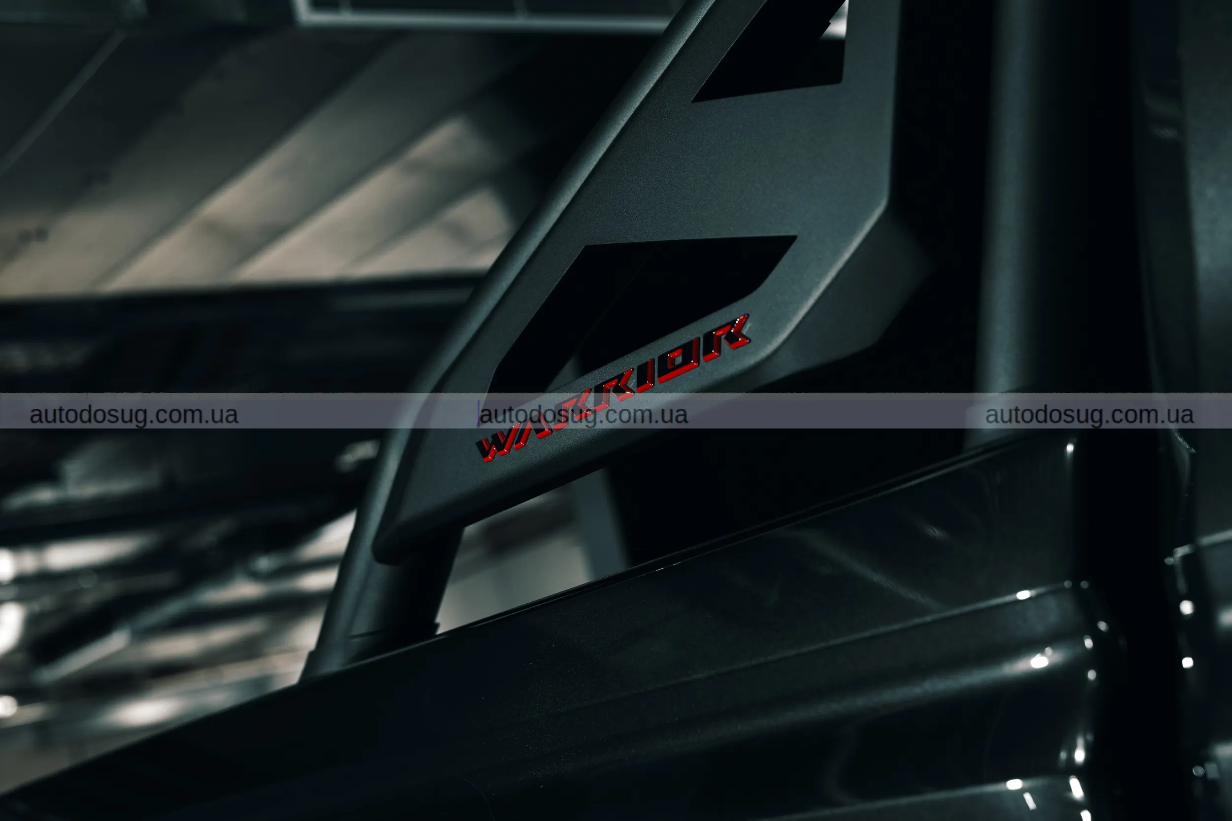 Nissan готує жорсткі Warrior-версії Navara і Patrol для бездоріжжя