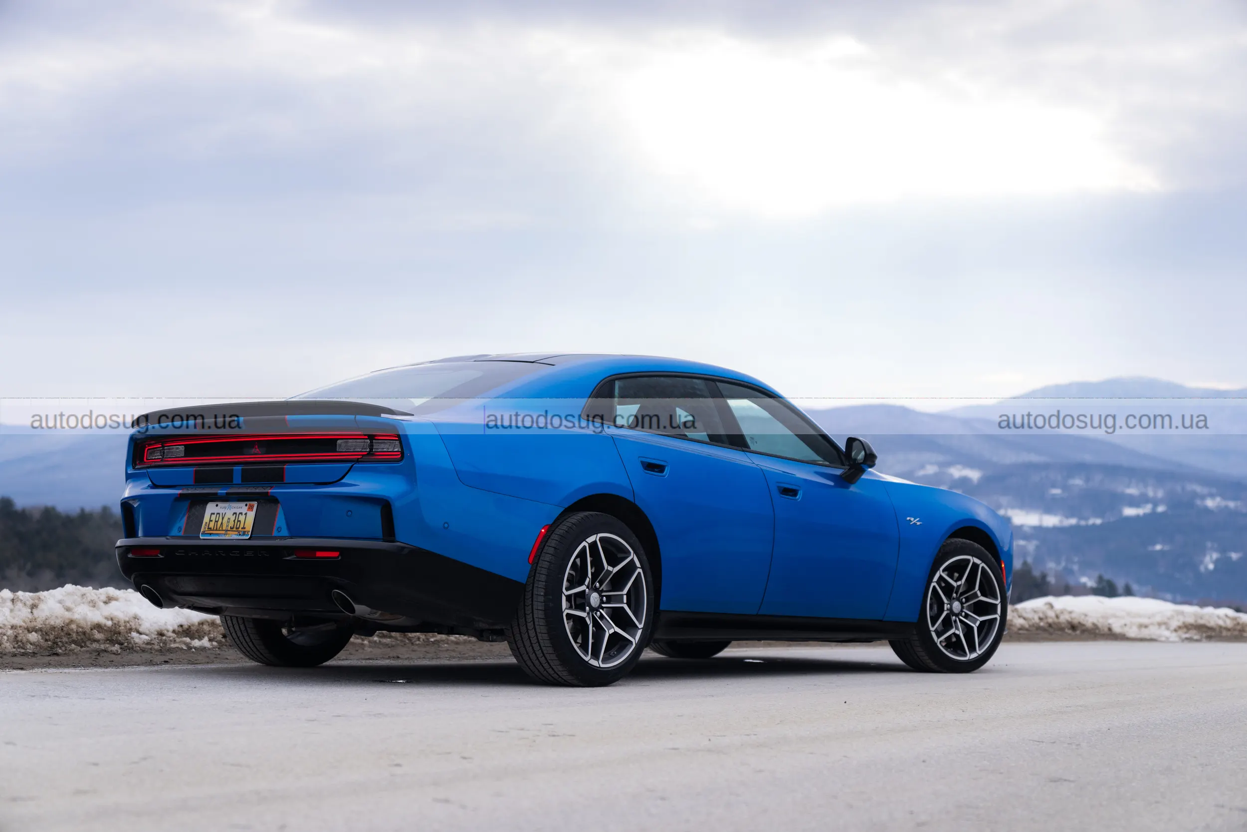 Новий Dodge Charger R/T намагається повернути любов фанатів HEMI